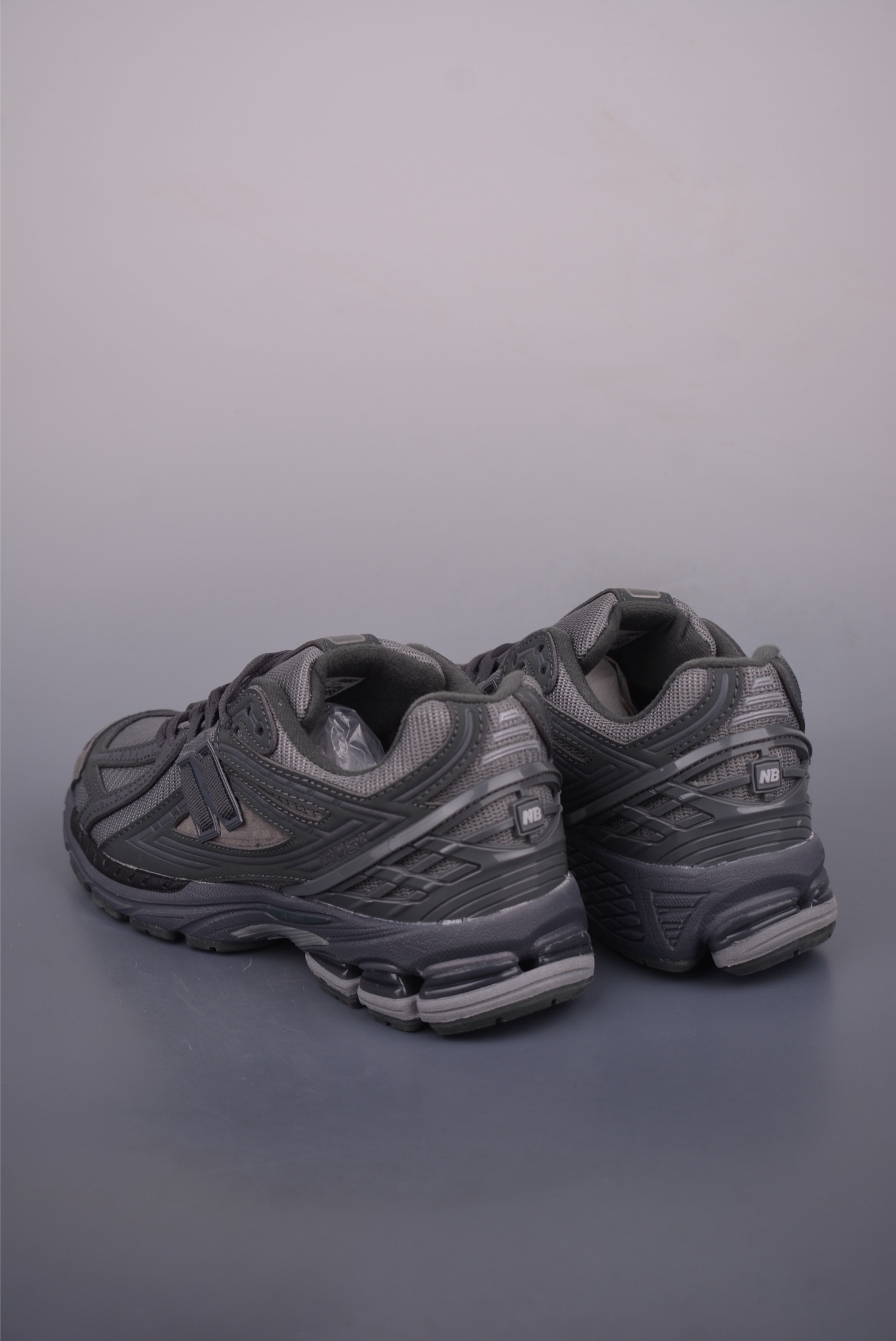 New Balance 1906R Series Retro Sneakers - Classic Style, Superior Comfort 2 i1752272356395 4807 0 1