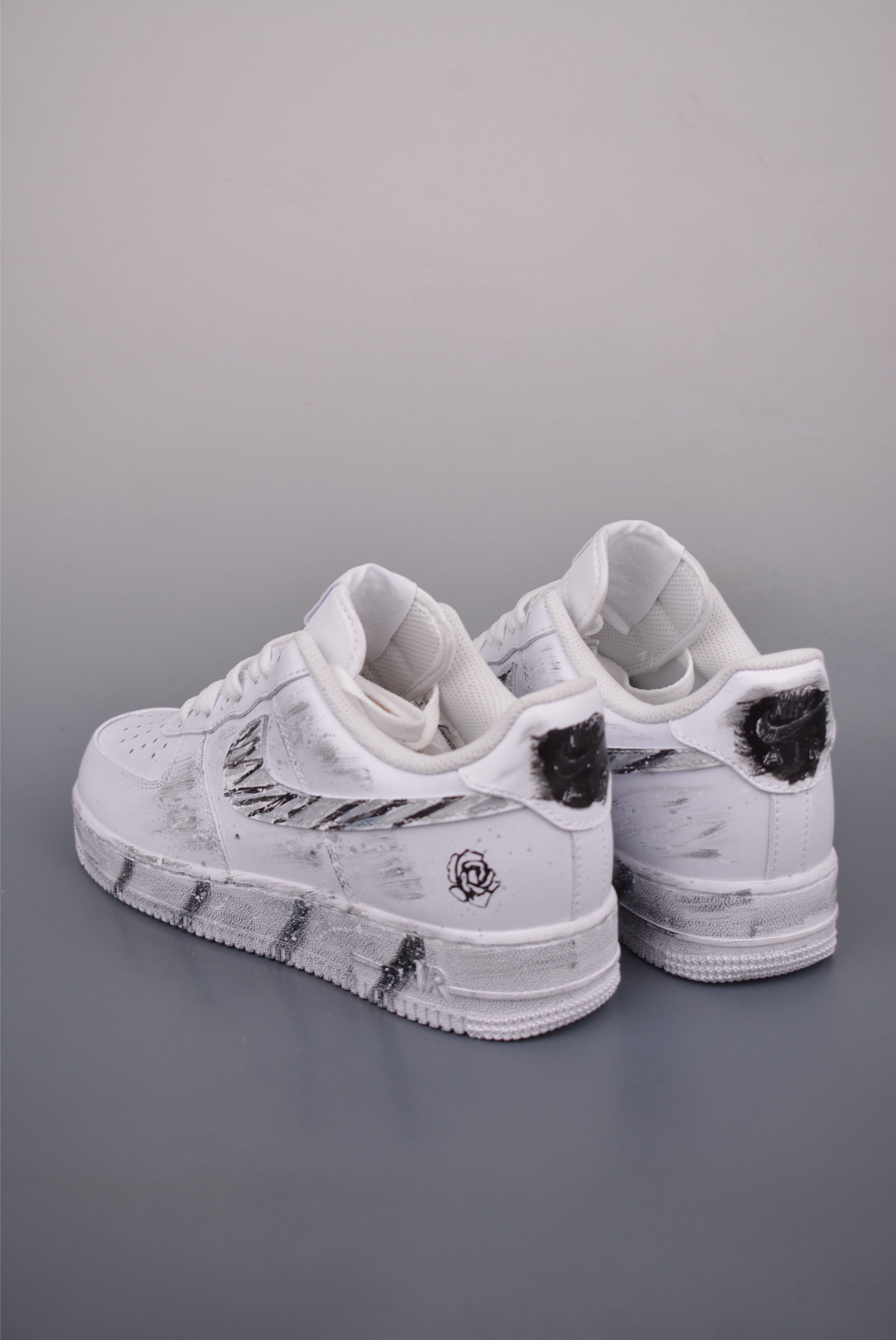 Nike Air Force 1 Low 涂鸦做旧 CW2288-111-莆田鞋,莆田鞋货源,高仿鞋,高仿鞋货源,安福档口,莆田高仿鞋,莆田鞋批发,高仿鞋批发,莆田高仿运动鞋,高仿运动鞋,莆田运动鞋 Nike Air Force 1 Low 涂鸦做旧 CW2288-111