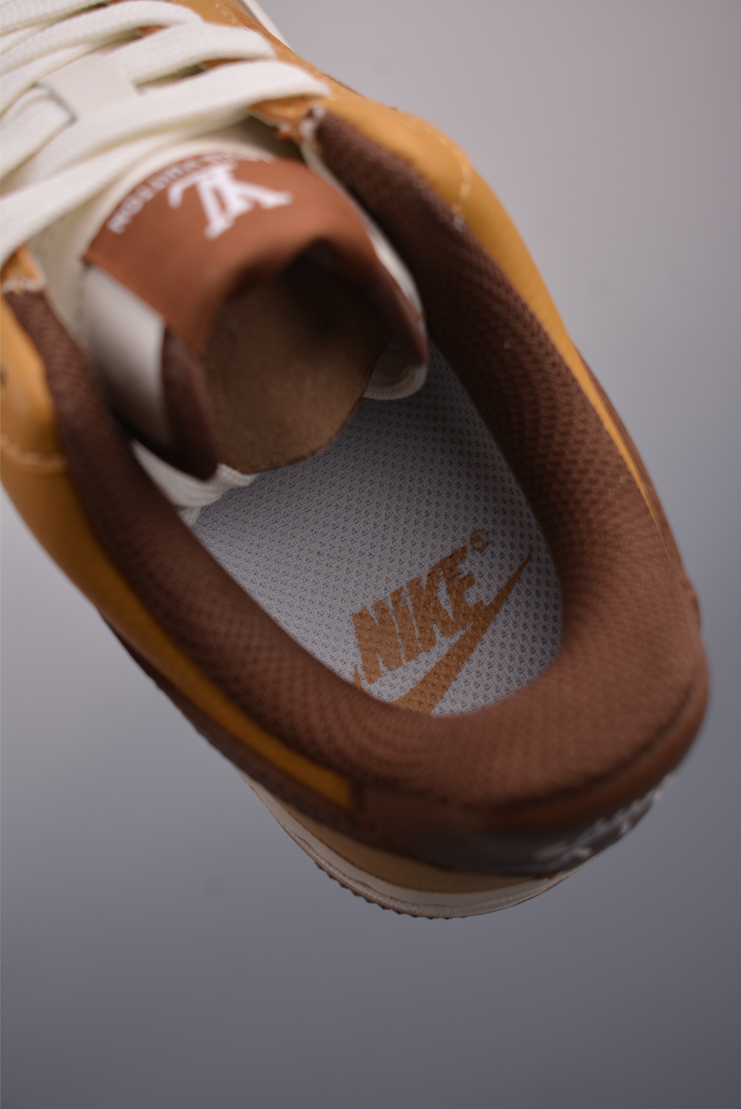 Nike Air Force 1 Low Louis Vuitton: Iconic Style, Supreme Comfort, and Quality 9 i1752354813549 7960 0 8