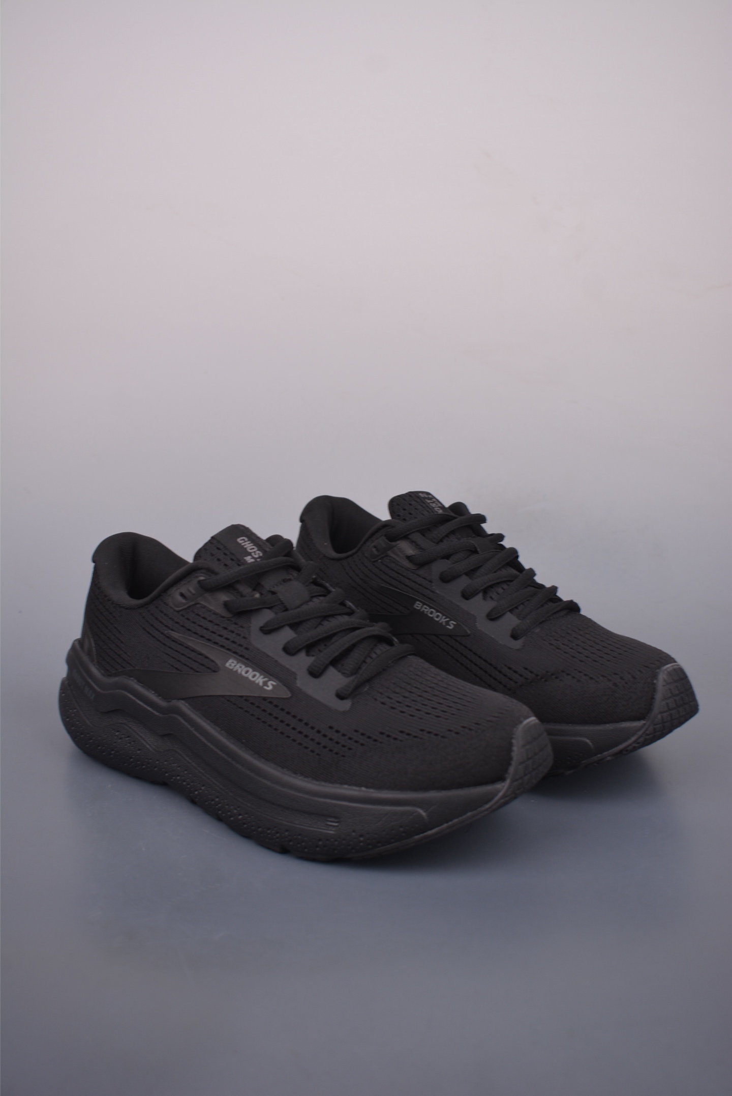 Brooks Hyperion Max 2 Running Shoes - Lightweight, Breathable, and Cushioned 2 i1752354870920 4217 0 0