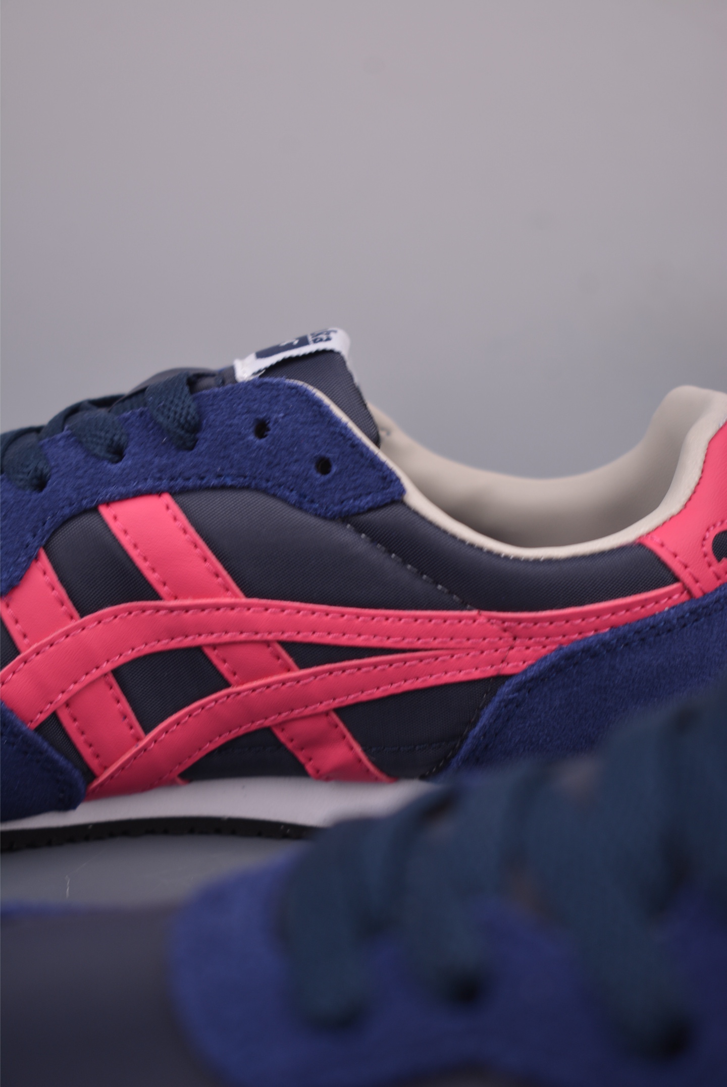 Onitsuka Tiger Serrano Retro Classic Sneakers - Breathable, Comfortable Shoes 9 i1752354996268 7877 0 7