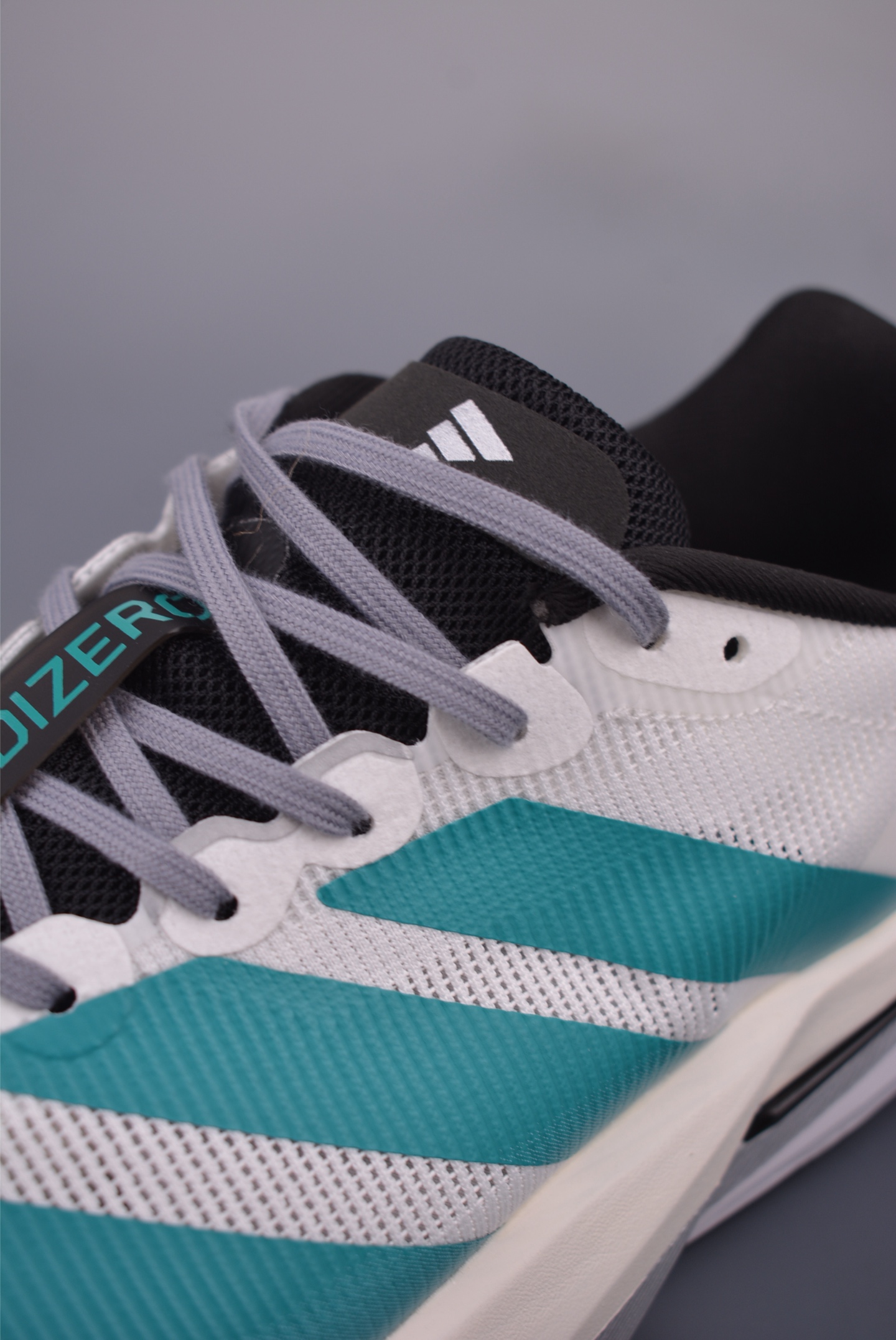 Adidas Adizero Boston 13 泡棉搭配全掌碳板 缓震透气跑步鞋 JR4791