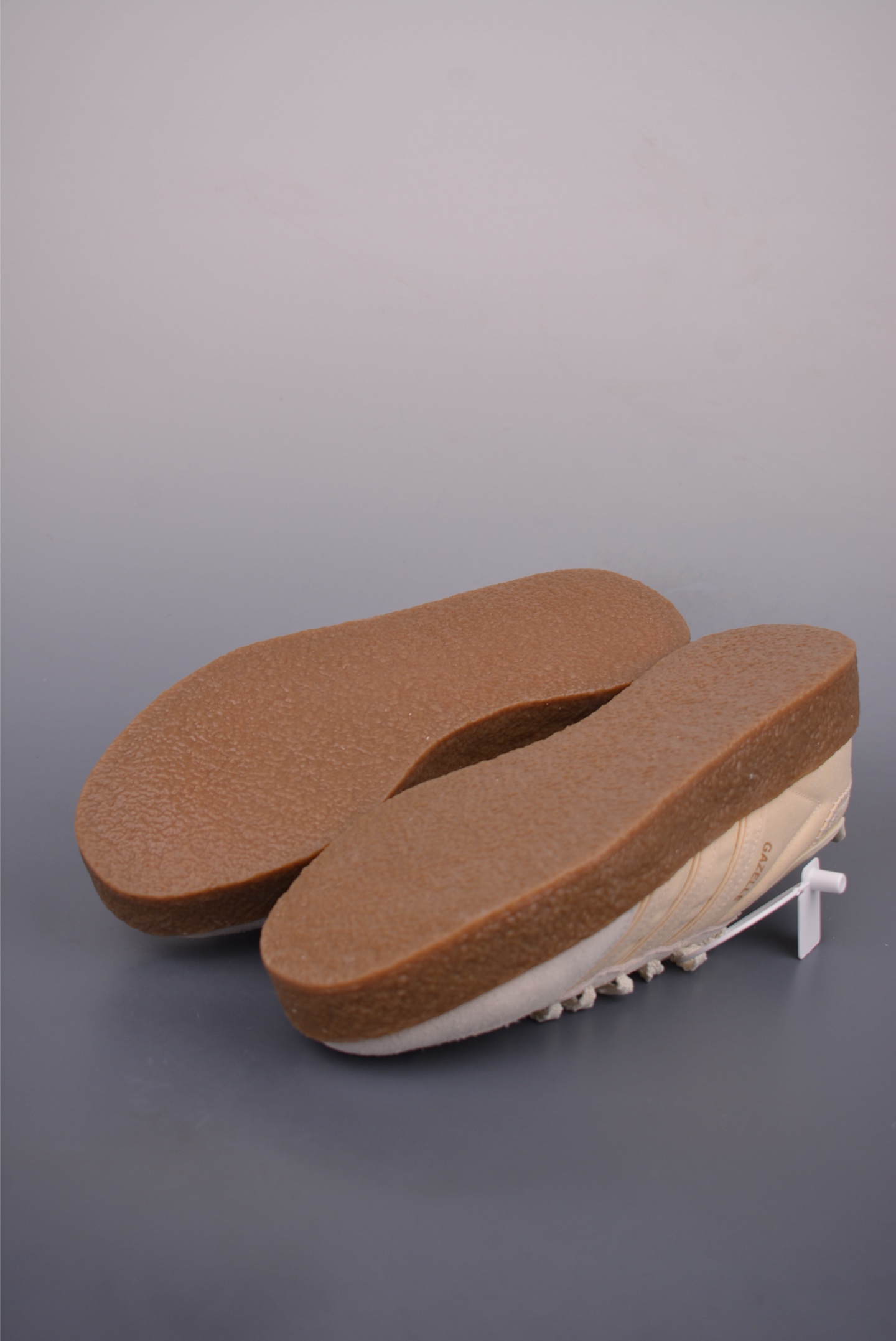 CLOT x Adidas Originals Gazelle Crepe Sole Pack - Comfortable Sneakers 3 i1752355413429 6146 0 2