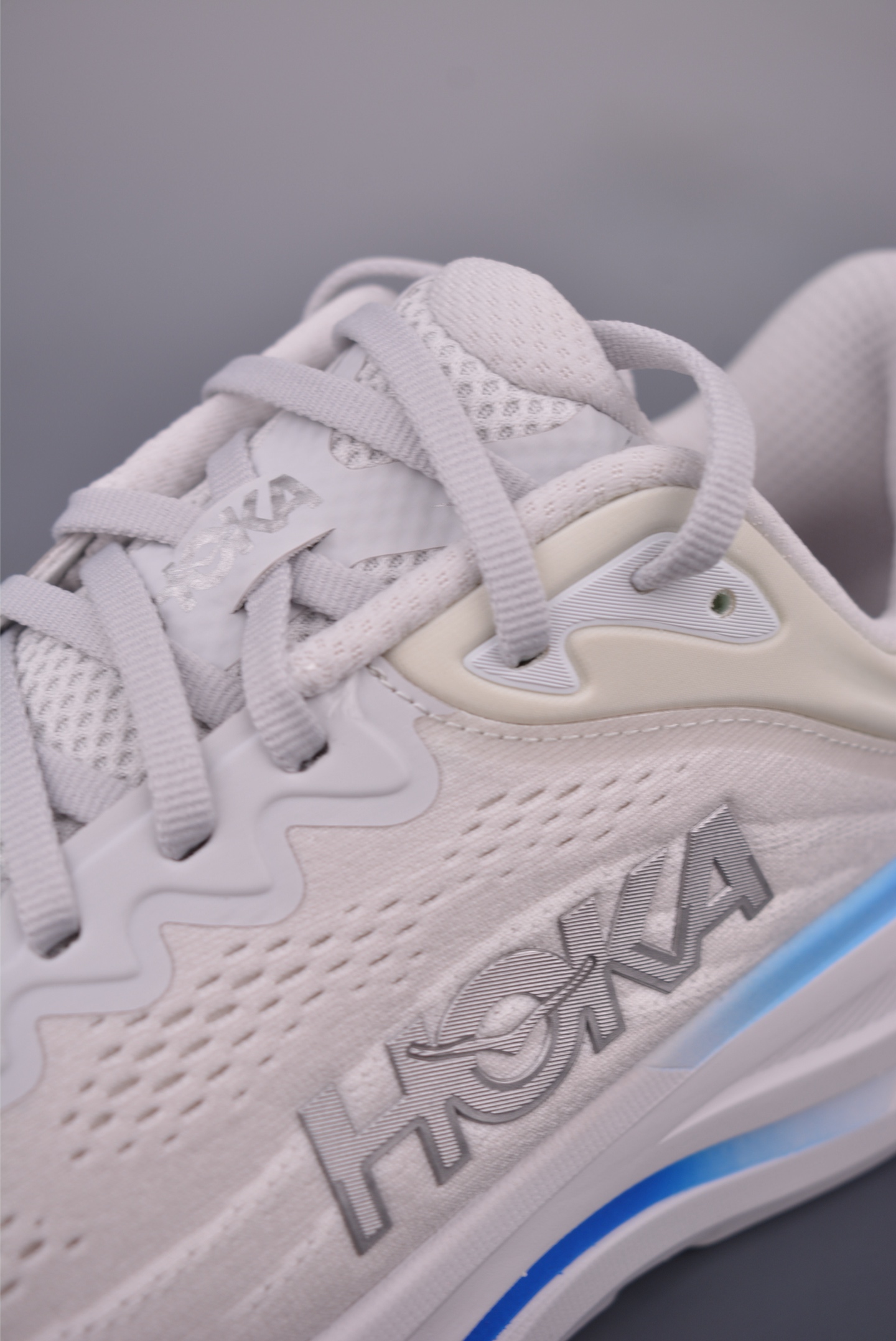 Z HOKA ONE ONE Bondi 9 WIDE 邦迪九代舒适防滑耐磨低帮休闲跑步鞋 1162011