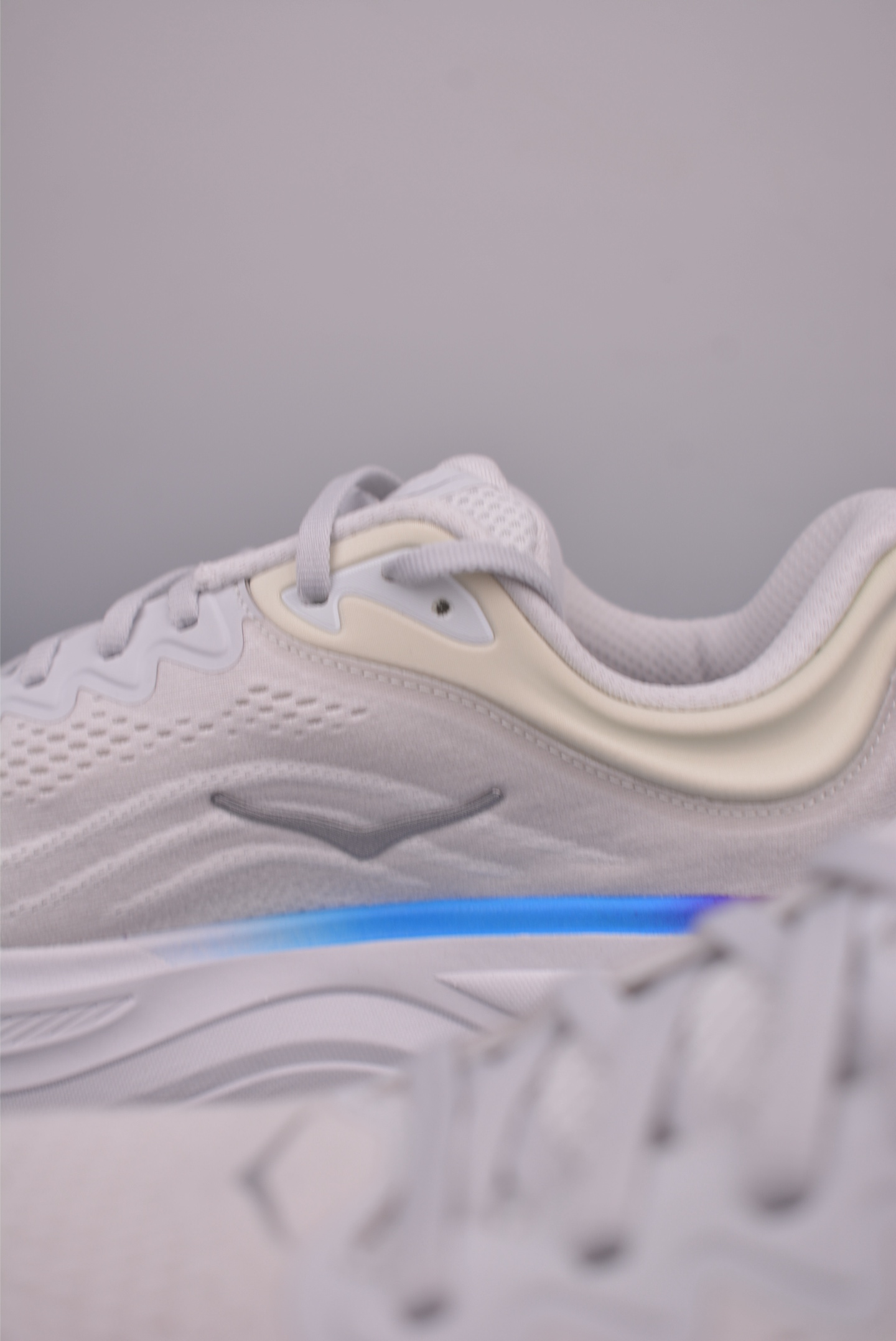 Z HOKA ONE ONE Bondi 9 WIDE 邦迪九代舒适防滑耐磨低帮休闲跑步鞋 1162011