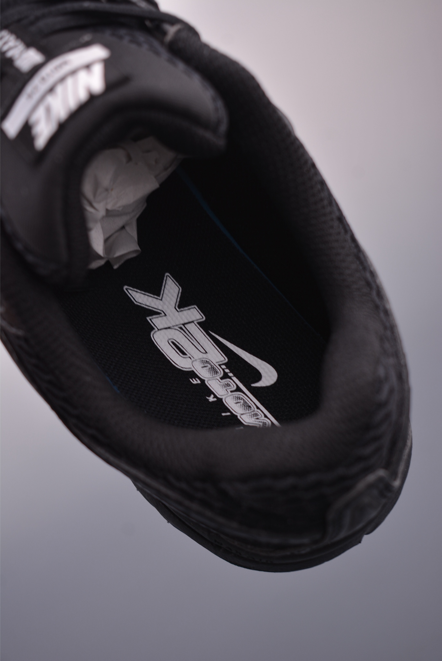 Nike Air Max Moto 2K: Versatile Black Low-Top Running Shoes for Ultimate Comfort 10 i1752357870594 2801 0 8