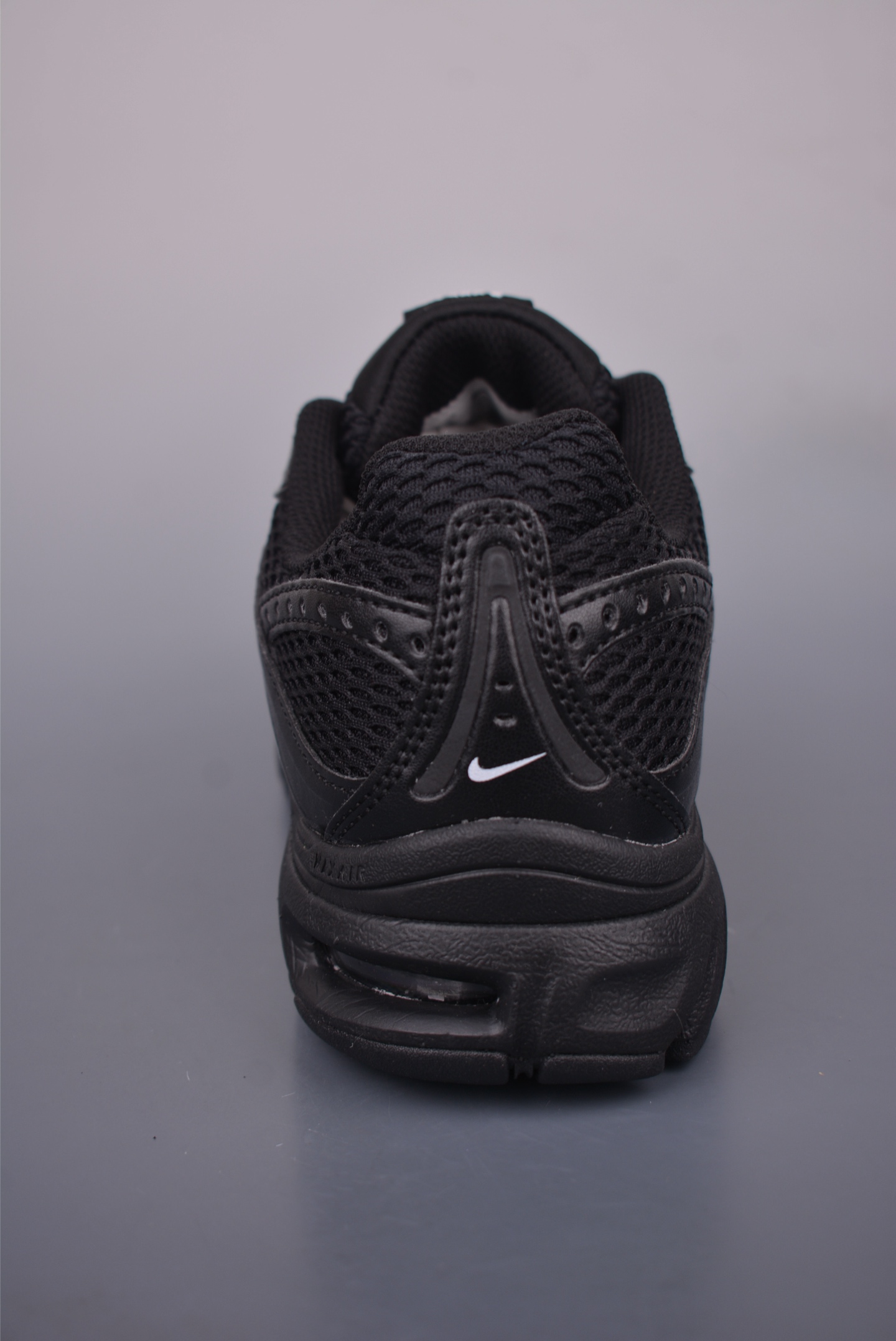 Nike Air Max Moto 2K: Versatile Black Low-Top Running Shoes for Ultimate Comfort 5 i1752357872107 7948 0 3