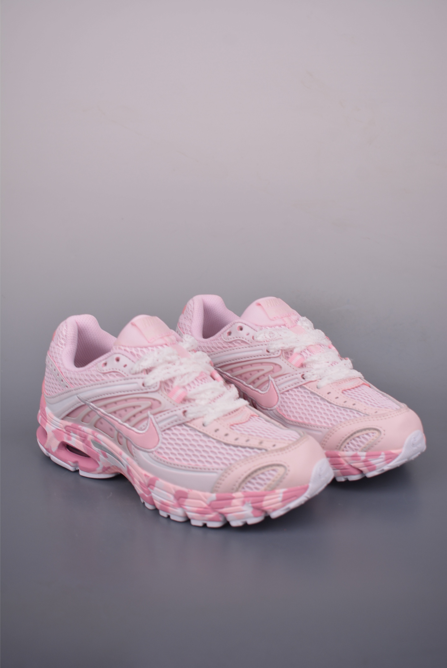 Nike Zoom Vomero 5 Women's Running Shoes - Pink - HQ2056 1082332 1 i1752358020323 9972 0 0