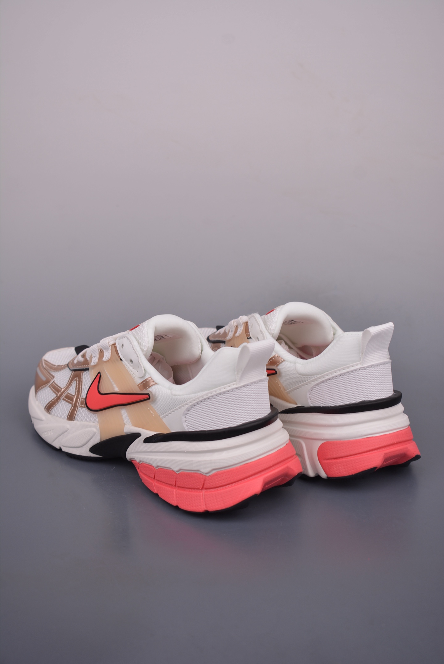 NIKE V2K Runtekk 版本 减震防滑复古低帮跑步鞋 HJ7389-838