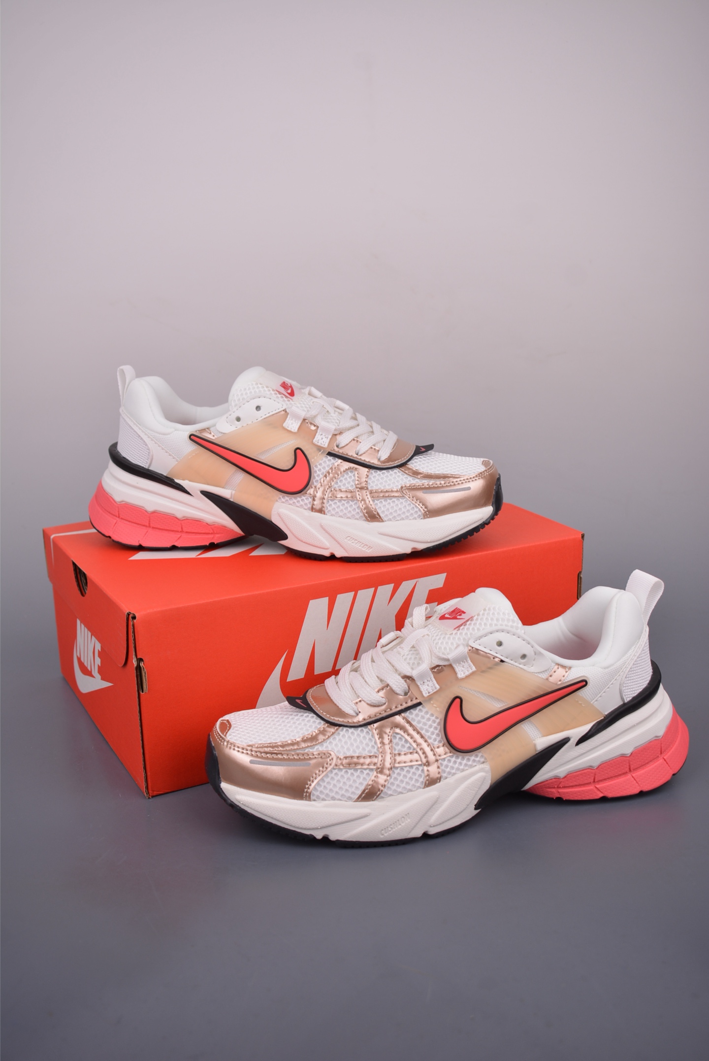 NIKE V2K Runtekk 版本 减震防滑复古低帮跑步鞋 HJ7389-838