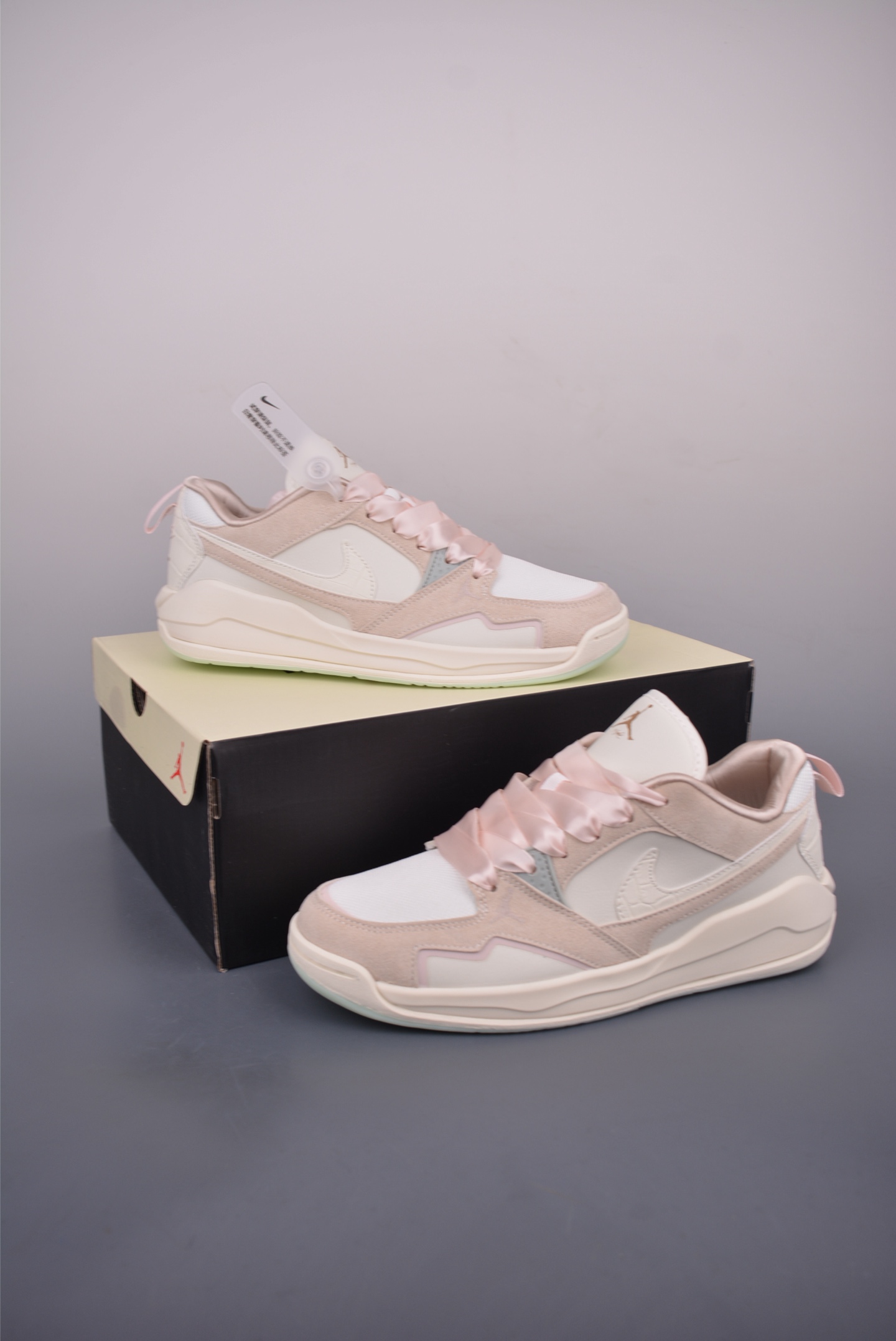 Nike Air Jordan CMFT Era Low-Top Sneakers - Breathable & Comfortable 6 i1752359510308 3149 0 4