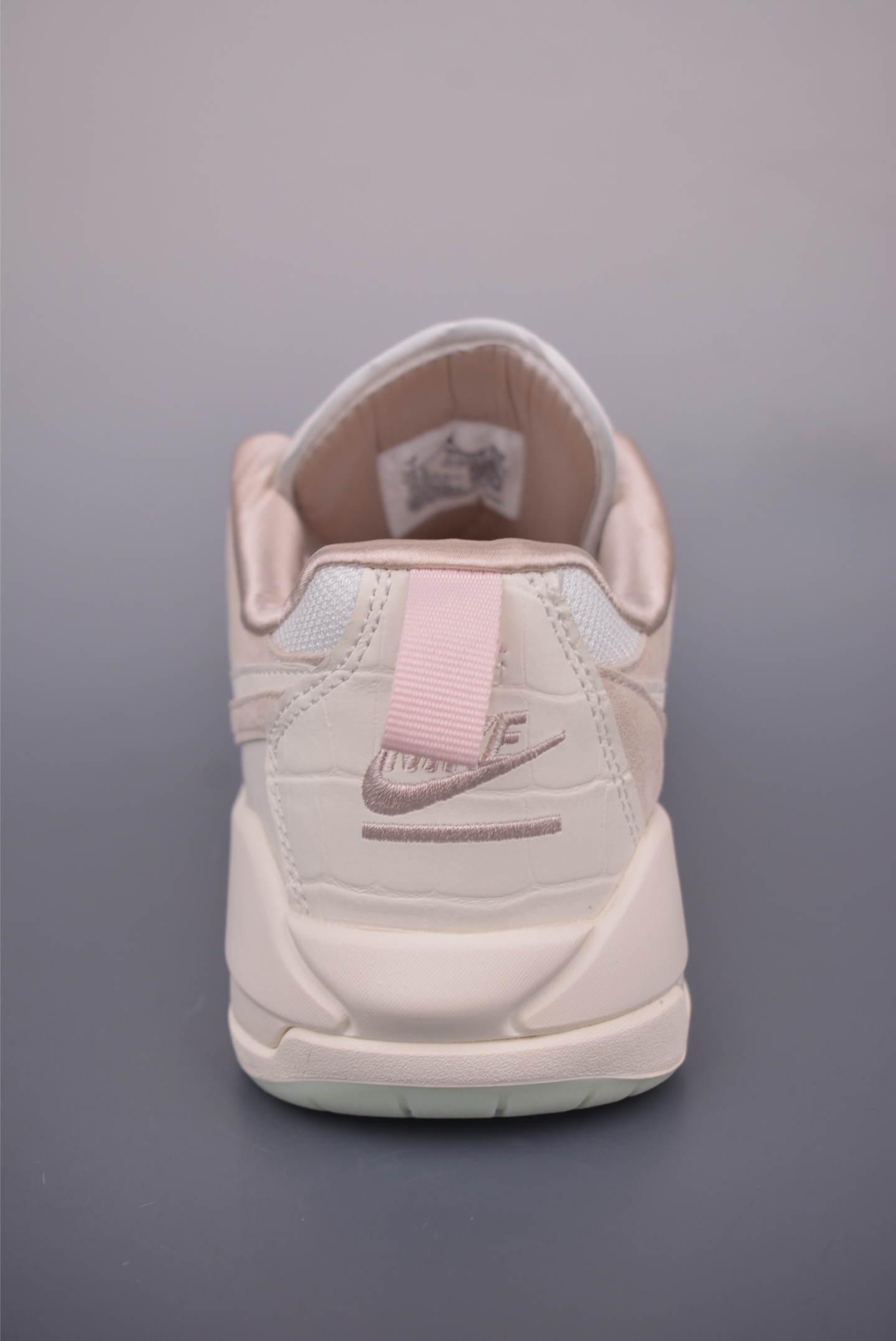 Nike Air Jordan CMFT Era Low-Top Sneakers - Breathable & Comfortable 5 i1752359510398 2404 0 3