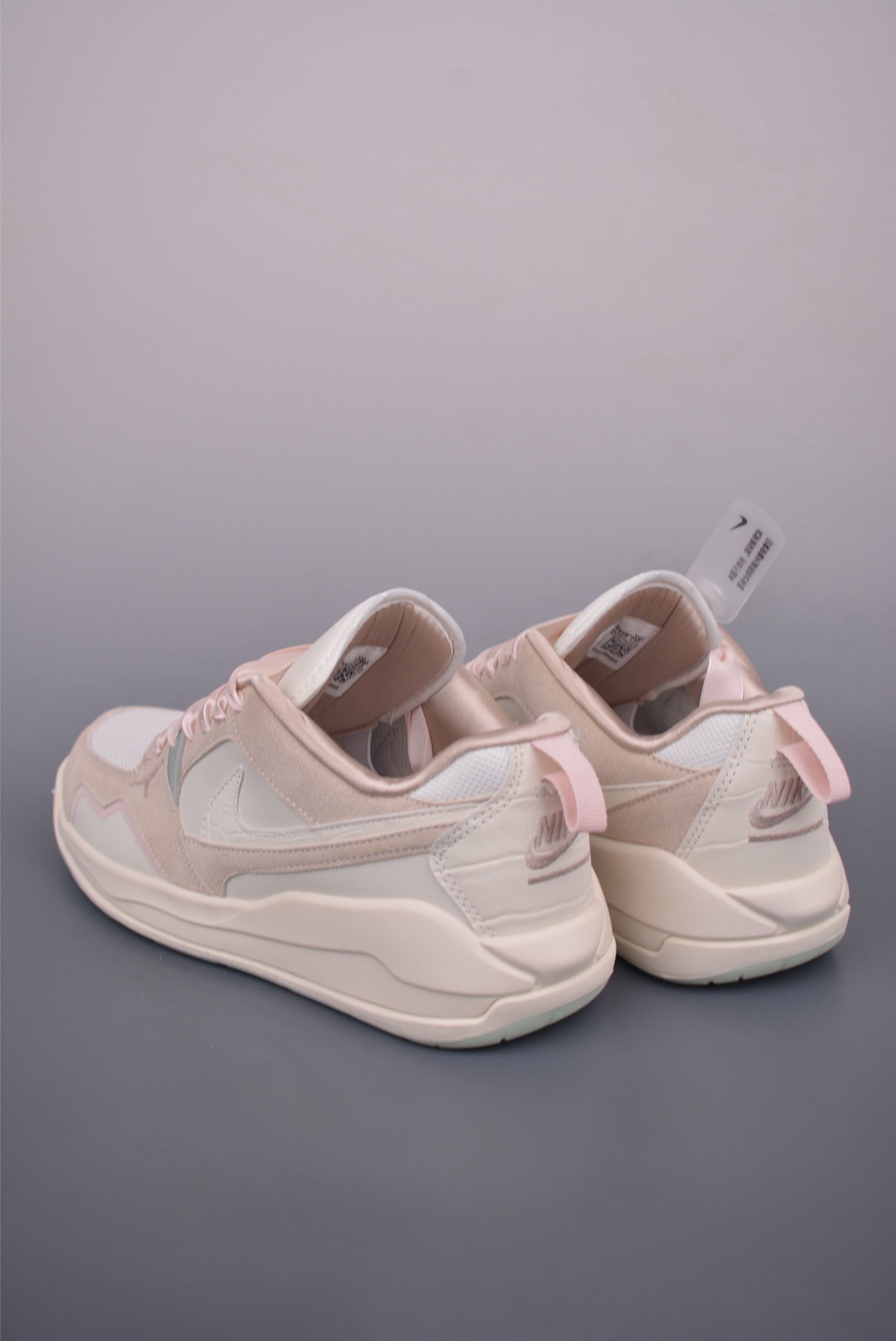 Nike Air Jordan CMFT Era Low-Top Sneakers - Breathable & Comfortable 3 i1752359511952 9731 0 1