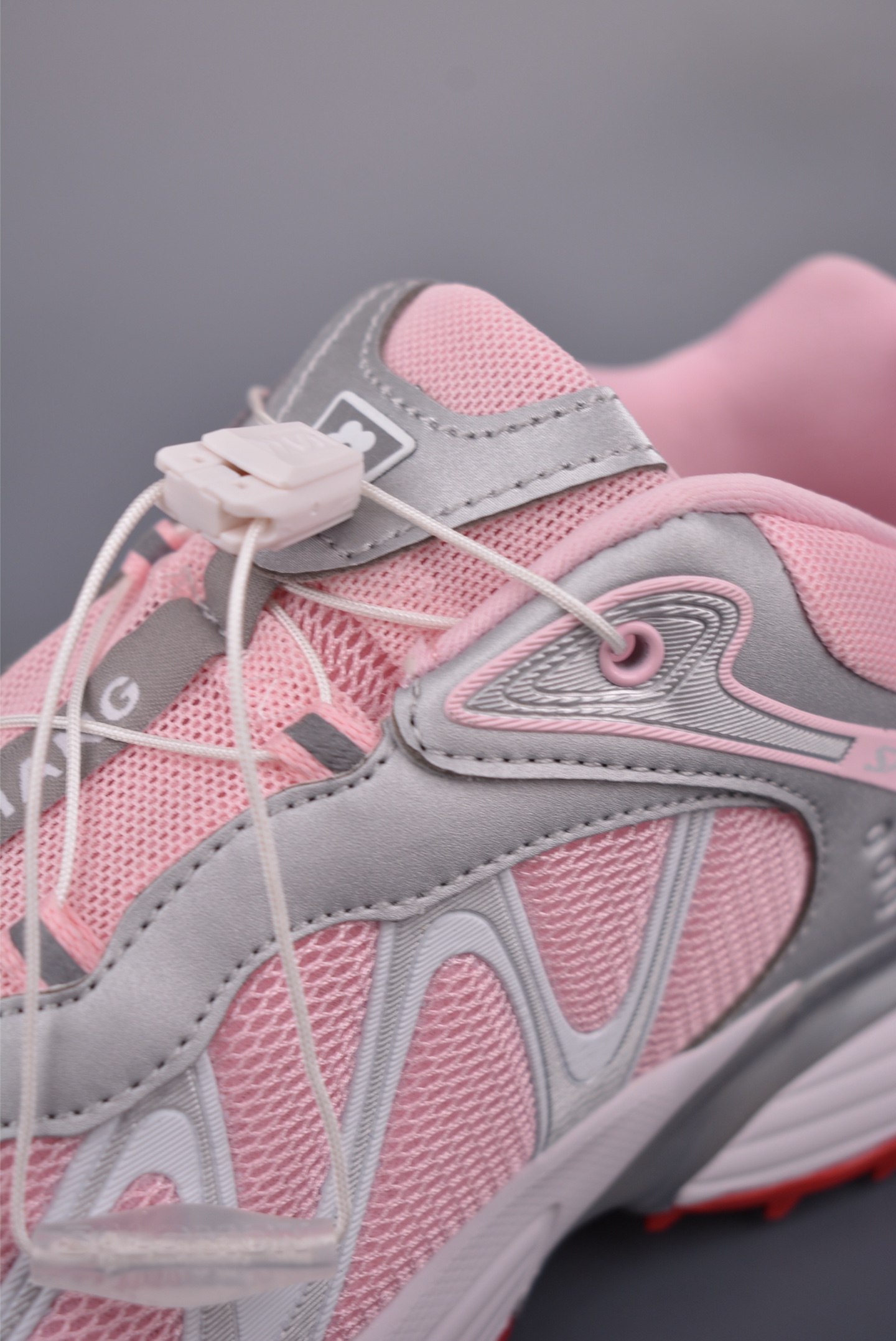 Salomon XT-Whisper Pink Trail Running Shoes - Breathable & Protective 7 i1752441006804 9610 0 6