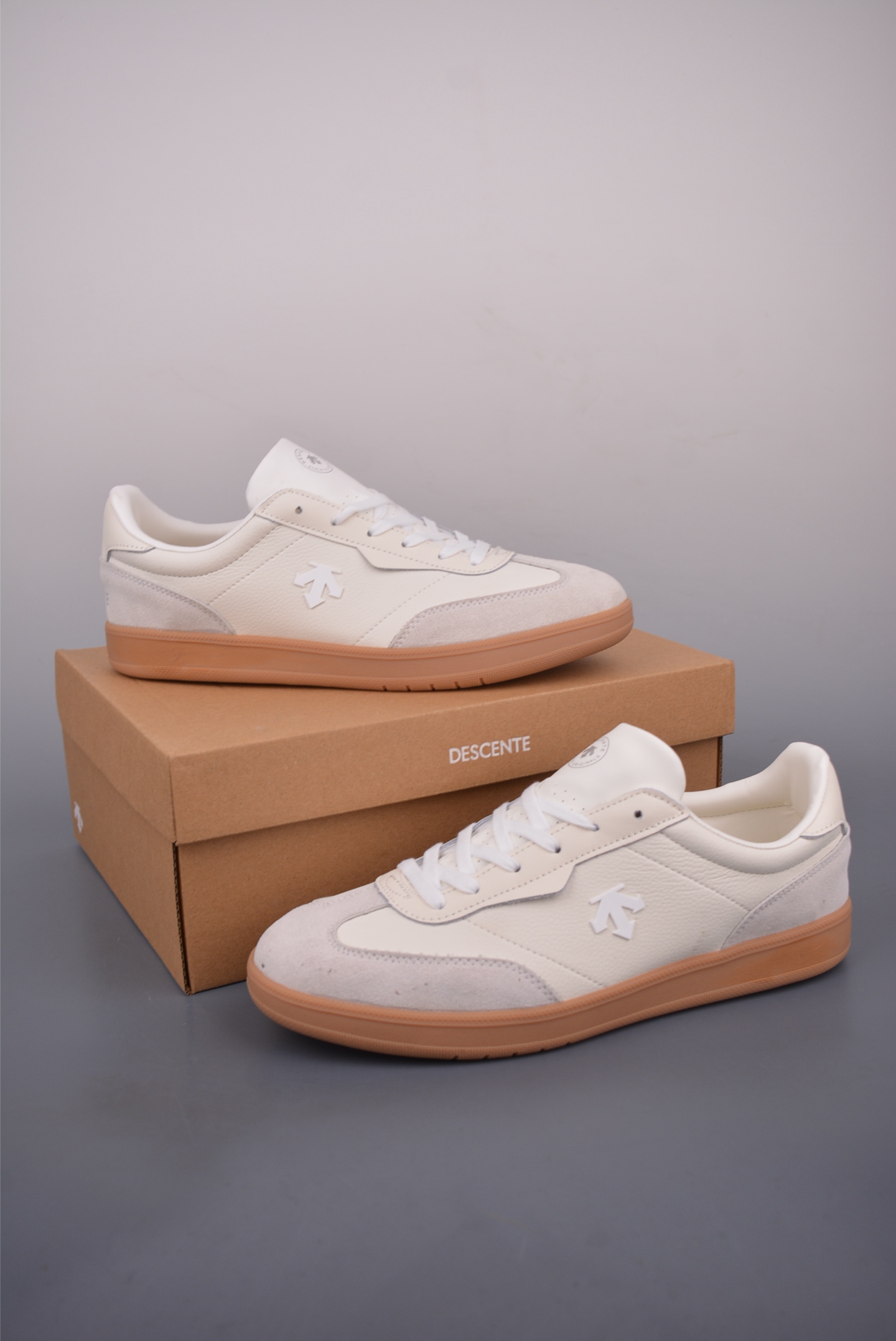 Descente Chron SB Retro Sneakers - Stylish Leather Upper, Comfortable Fit 5 i1752441092979 9450 0 4