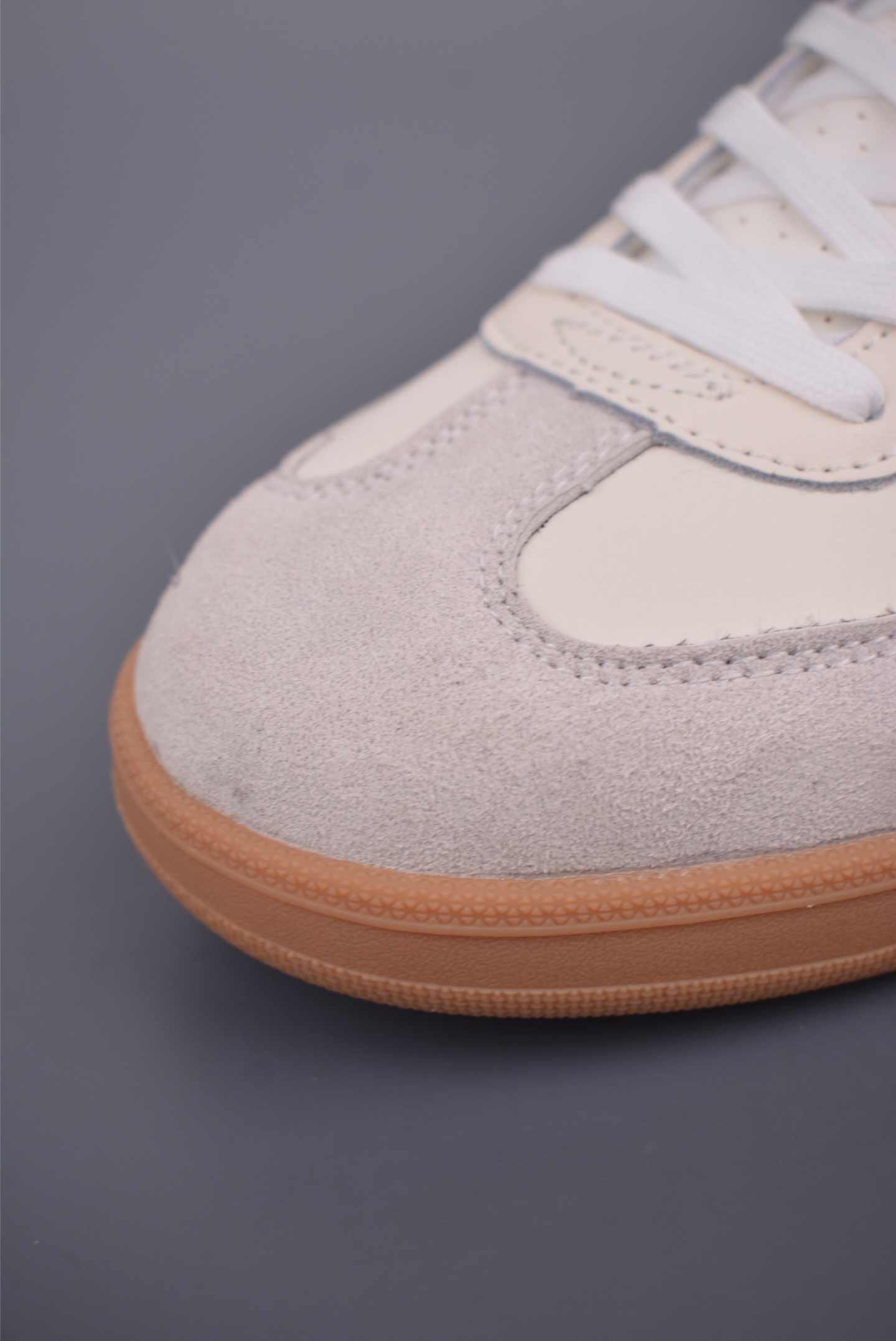 Descente Chron SB Retro Sneakers - Stylish Leather Upper, Comfortable Fit 6 i1752441095343 6465 0 5
