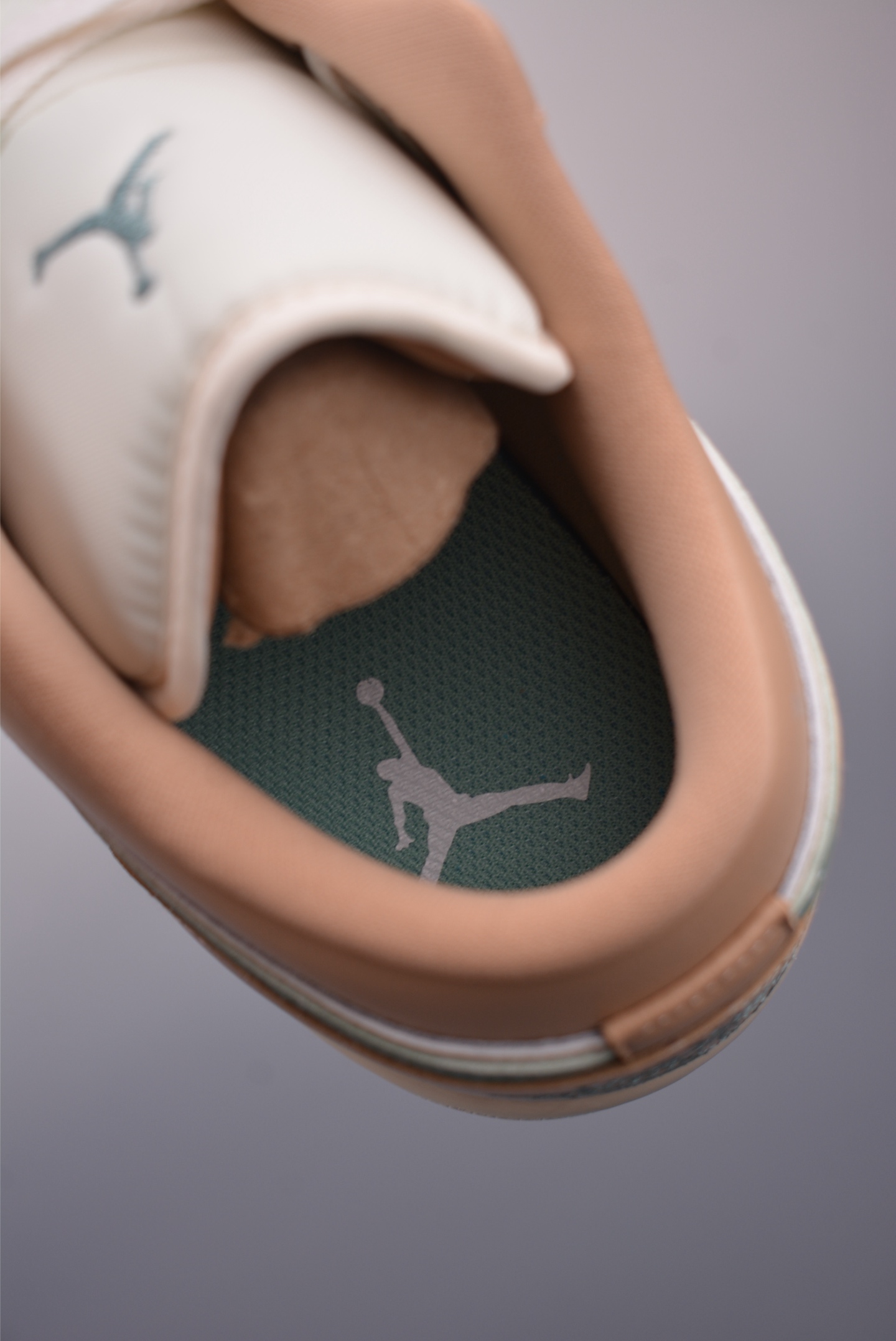 Air Jordan 1 Low 米橙 AJ1乔1低帮休闲板鞋 DC0774-130