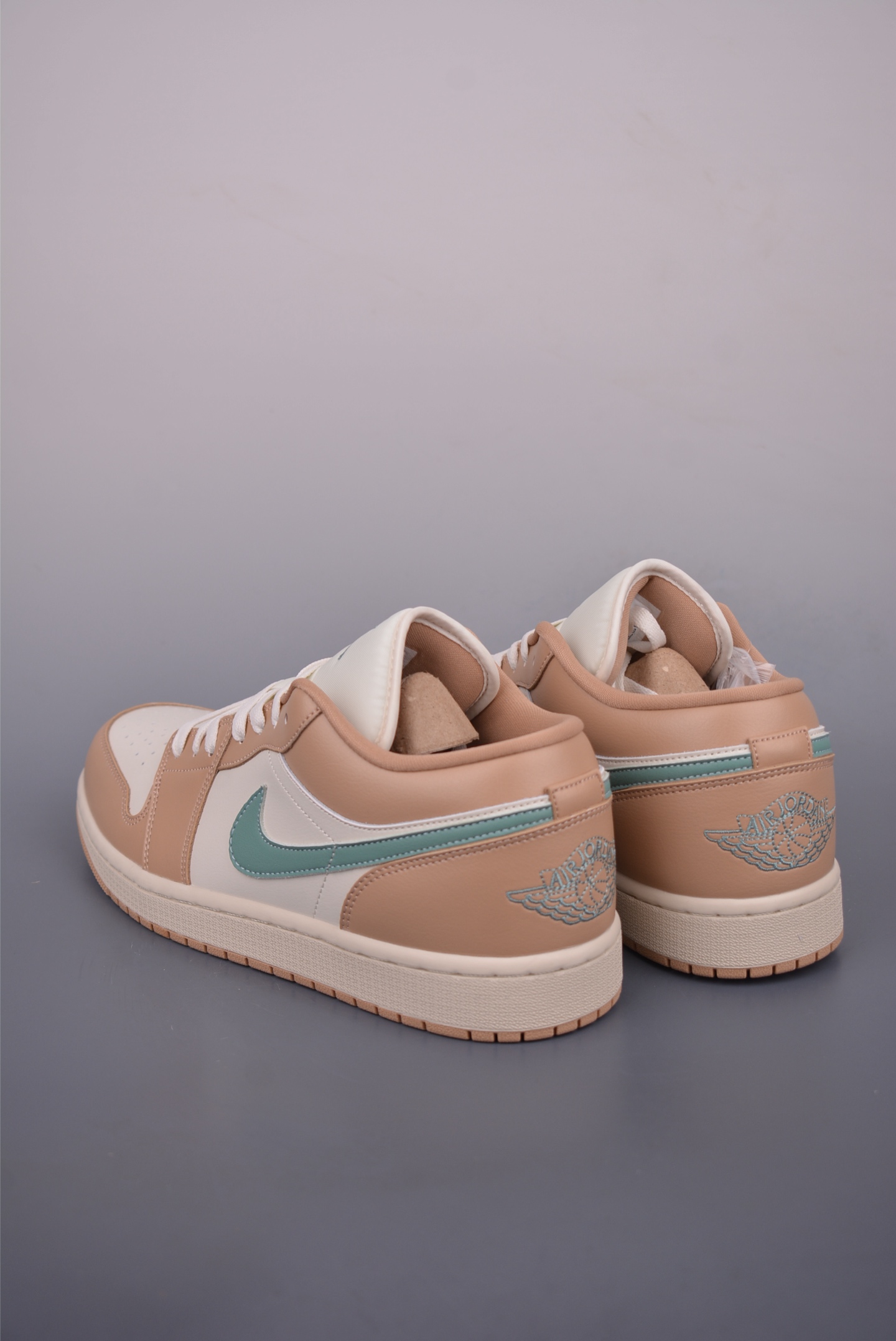 Air Jordan 1 Low 米橙 AJ1乔1低帮休闲板鞋 DC0774-130