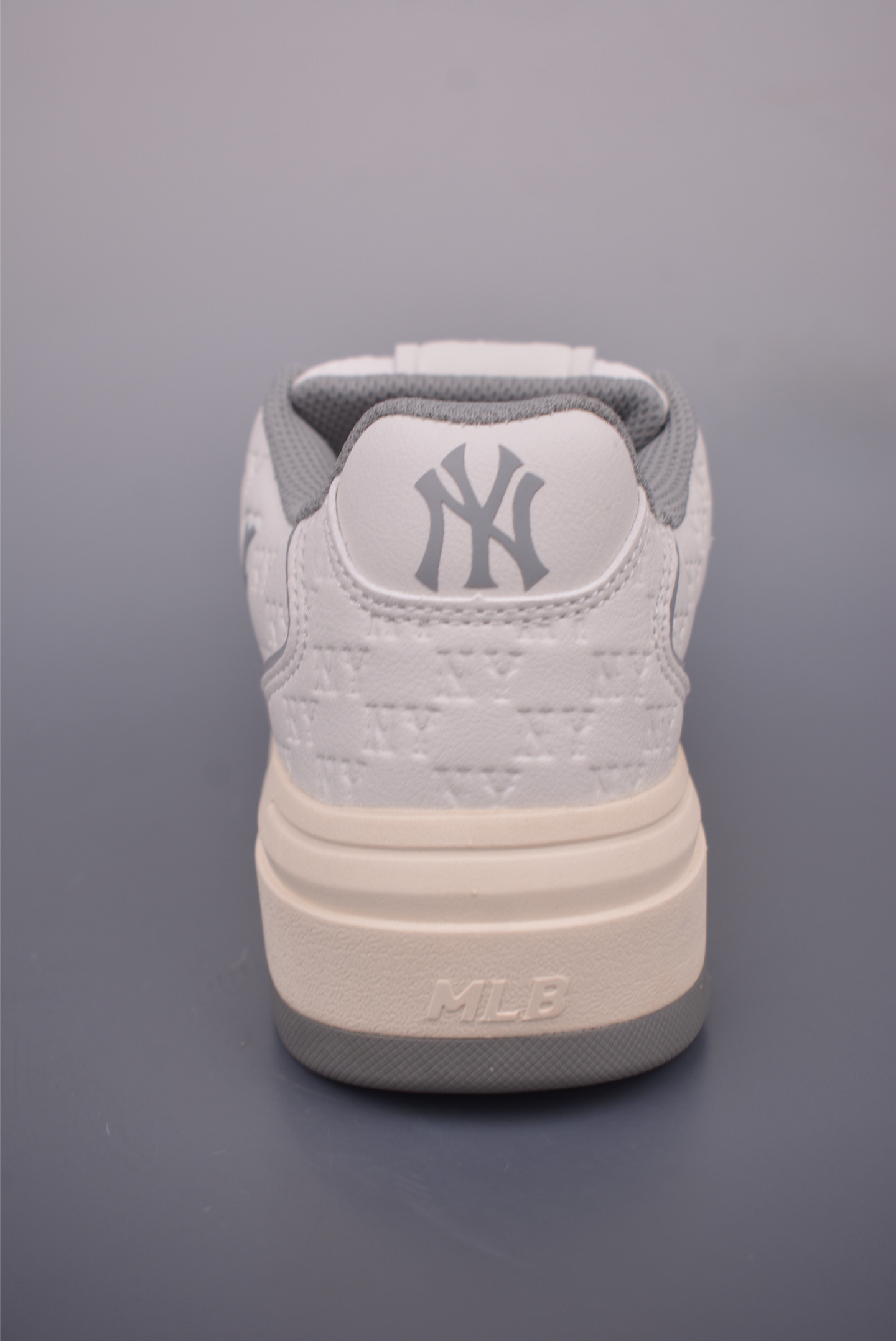 MLB Chunky Liner Embo Monogram New York Yankees Sneakers Thick Sole 4 i1752442429799 3872 0 3