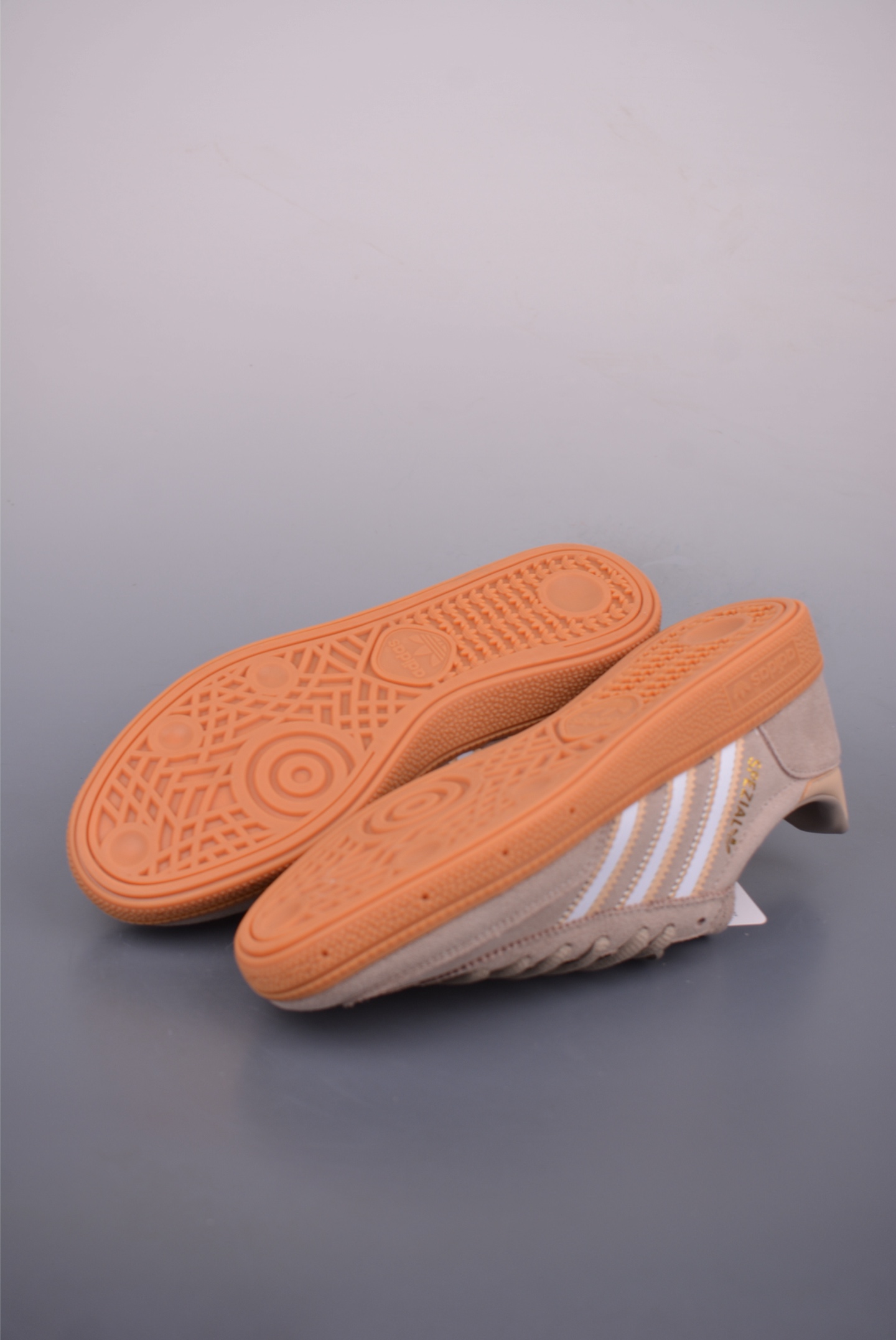 Adidas Handball Spezial Classic Suede Sneakers Vintage Casual Shoes 3 i1752442832058 4874 0 2