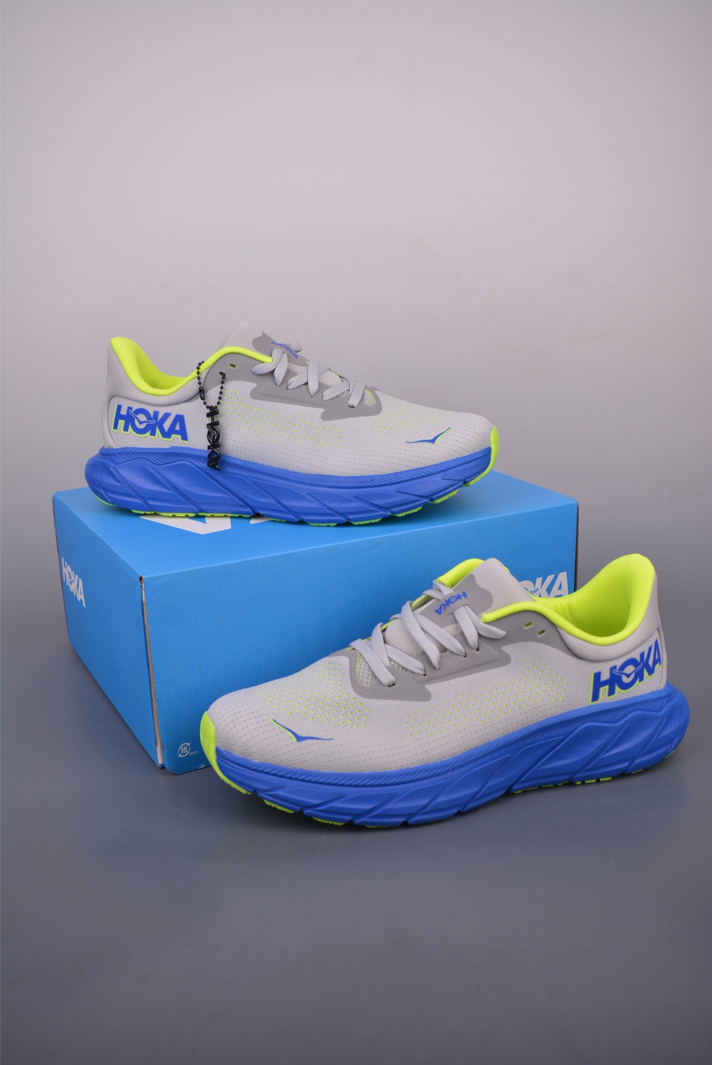 Hoka Arahi 7: Low-Top Professional Trail Running Shoes for Optimal Performance 5 i1752442932803 2498 0 4