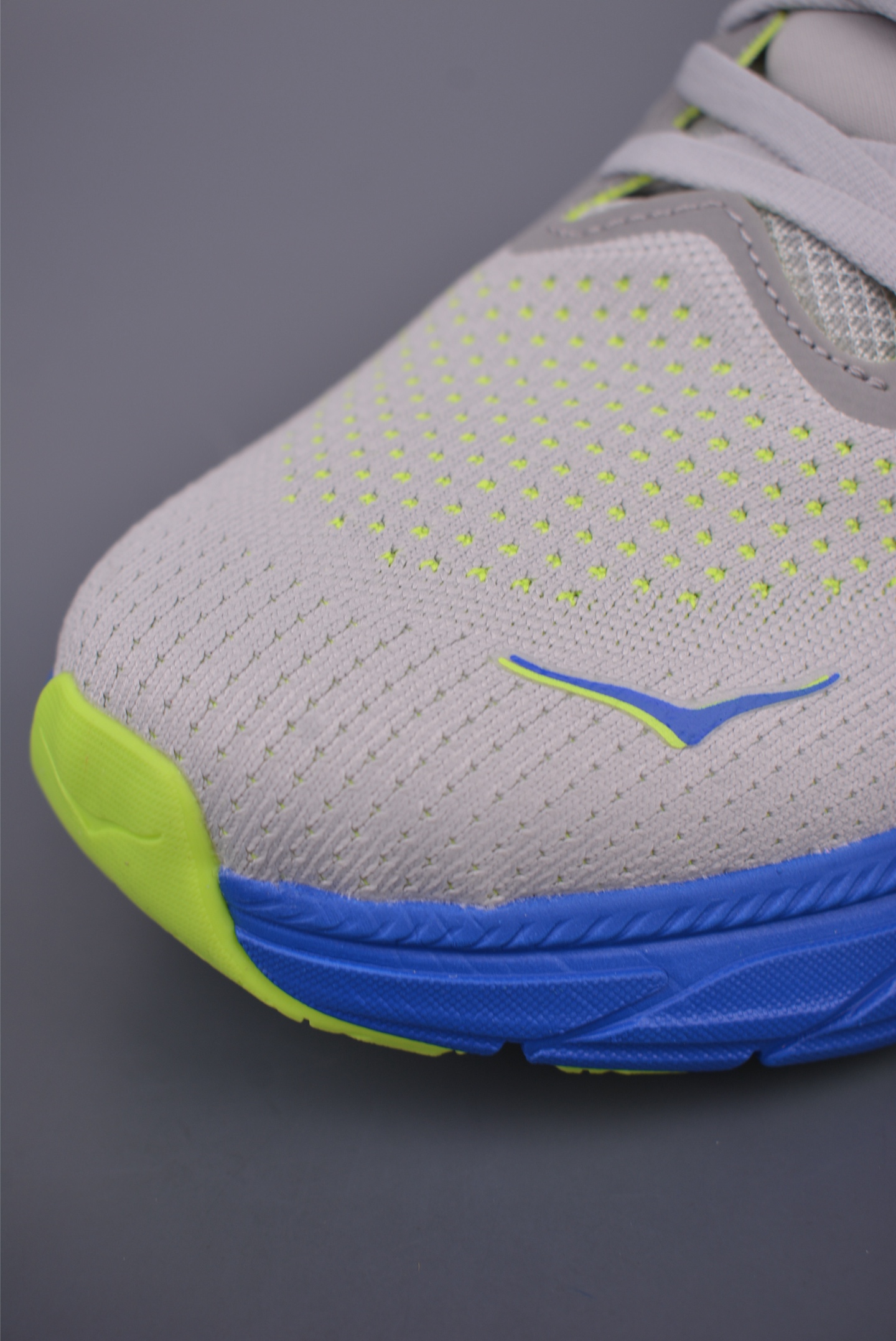 Hoka Arahi 7: Low-Top Professional Trail Running Shoes for Optimal Performance 6 i1752442932821 2665 0 5