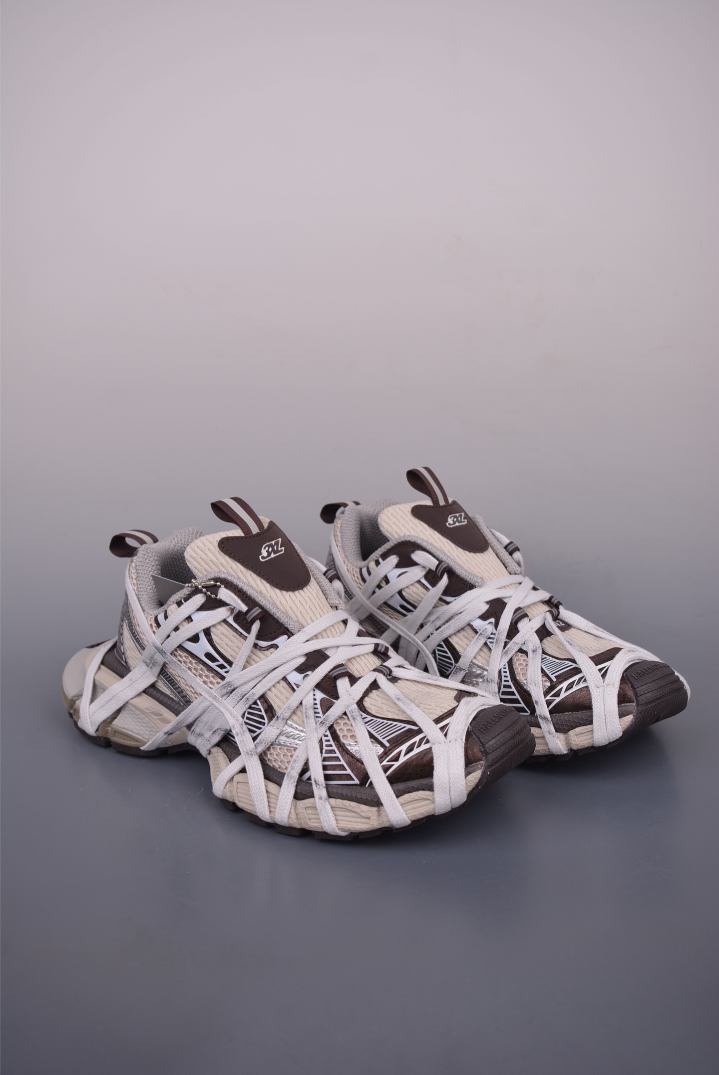 Balenciaga 3XL Lace-Up Sneakers: Vintage-Inspired Style & Comfort 1 i1752443065007 7509 0 0
