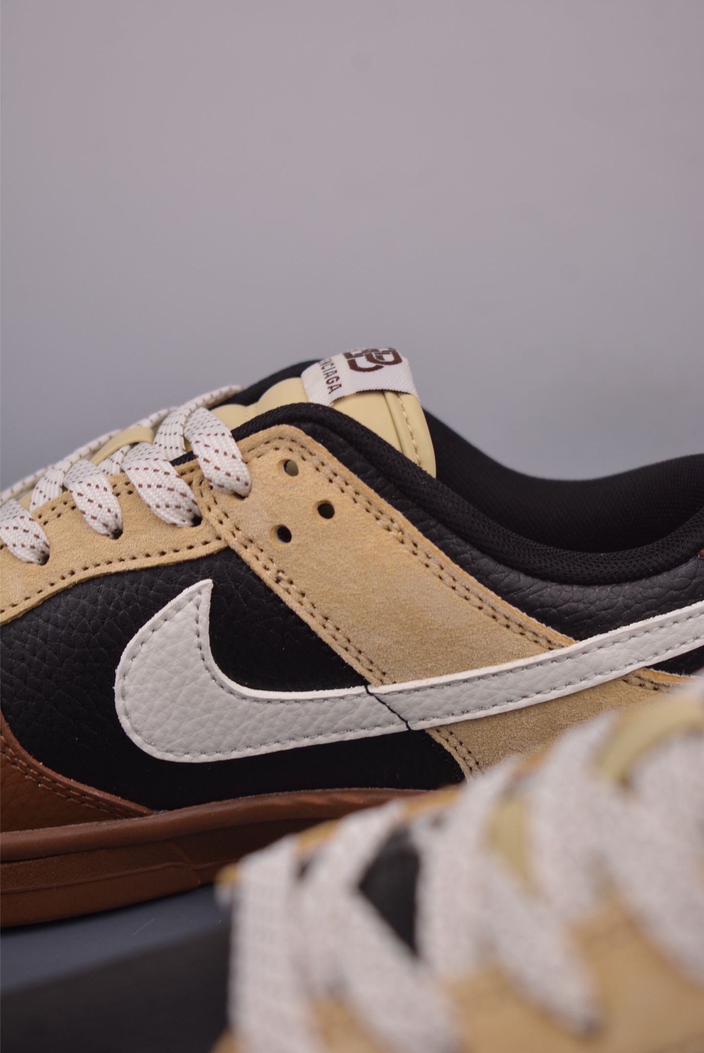 Nike SB Dunk Low Balenciaga Premium Sneakers - Style FX1588 3131124 9 i1752444520203 3222 0 7