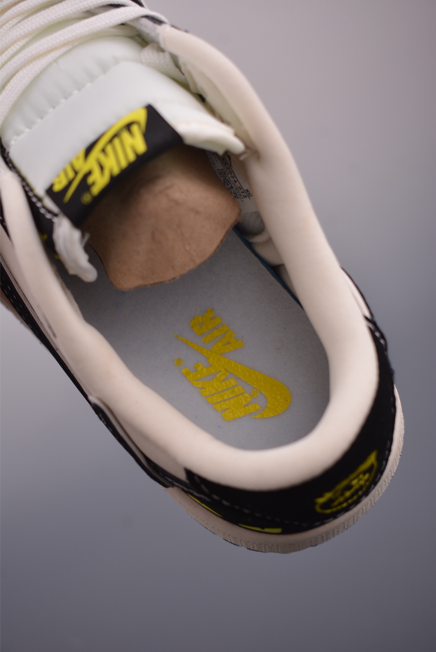 Fragment x Travis Scott x FENDI Air Jordan 1 Low 三方联名倒钩 XS2024-072-莆田鞋,莆田鞋货源,高仿鞋,高仿鞋货源,安福档口,莆田高仿鞋,莆田鞋批发,高仿鞋批发,莆田高仿运动鞋,高仿运动鞋,莆田运动鞋 Fragment x Travis Scott x FENDI Air Jordan 1 Low 三方联名倒钩 XS2024-072