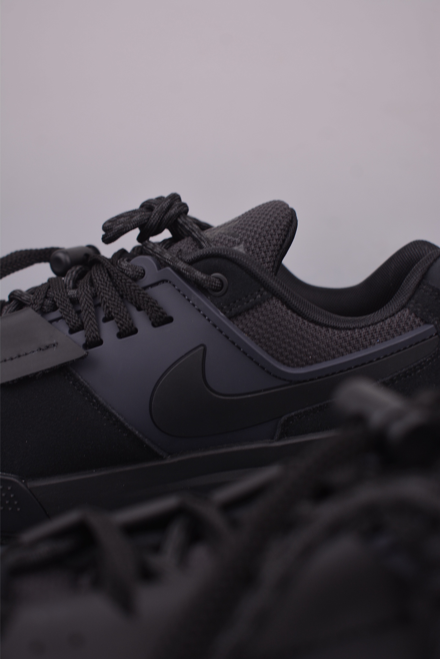 Sacai x Nike Zegamadome SP Black Casual Sneakers HQ8618-001Q 9 i1752444694526 8321 0 7