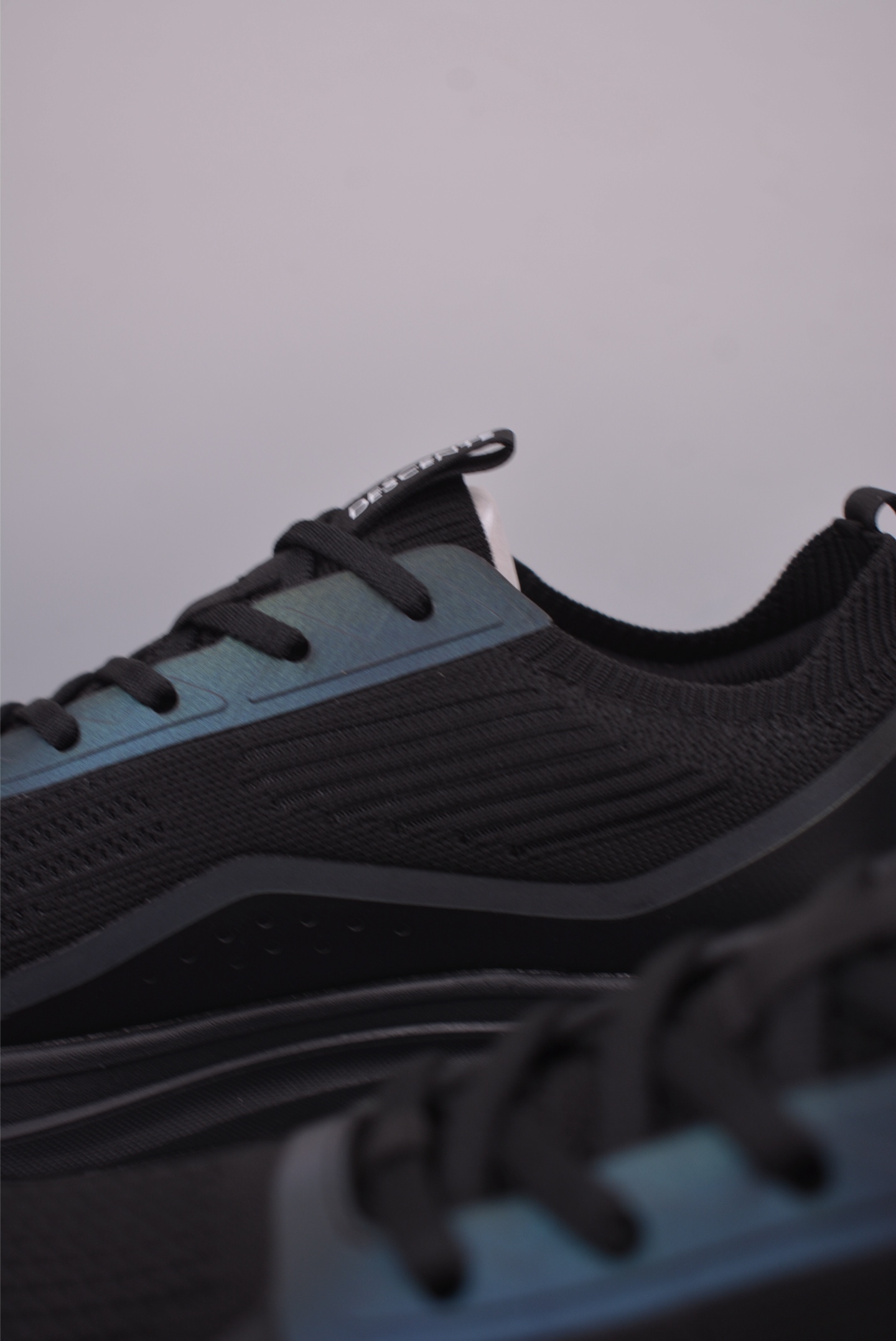 Descente LEVITATE 3 Men's Waterproof Trail Running Shoes for Hiking - Black 9 i1752445675012 3064 0 7