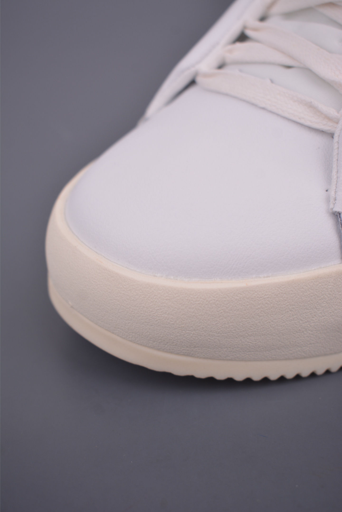 Adidas ACESMASH White Leather Low-Top Sneakers - Comfortable & Durable 7 i1752447050525 4195 0 5