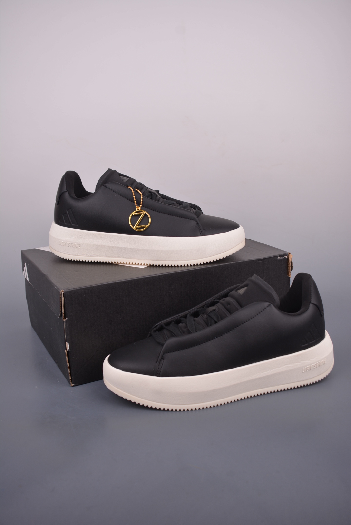 adidas Sport Performance ACESMASH 百搭休闲轻松舒适耐磨透气低帮板鞋 JQ2301