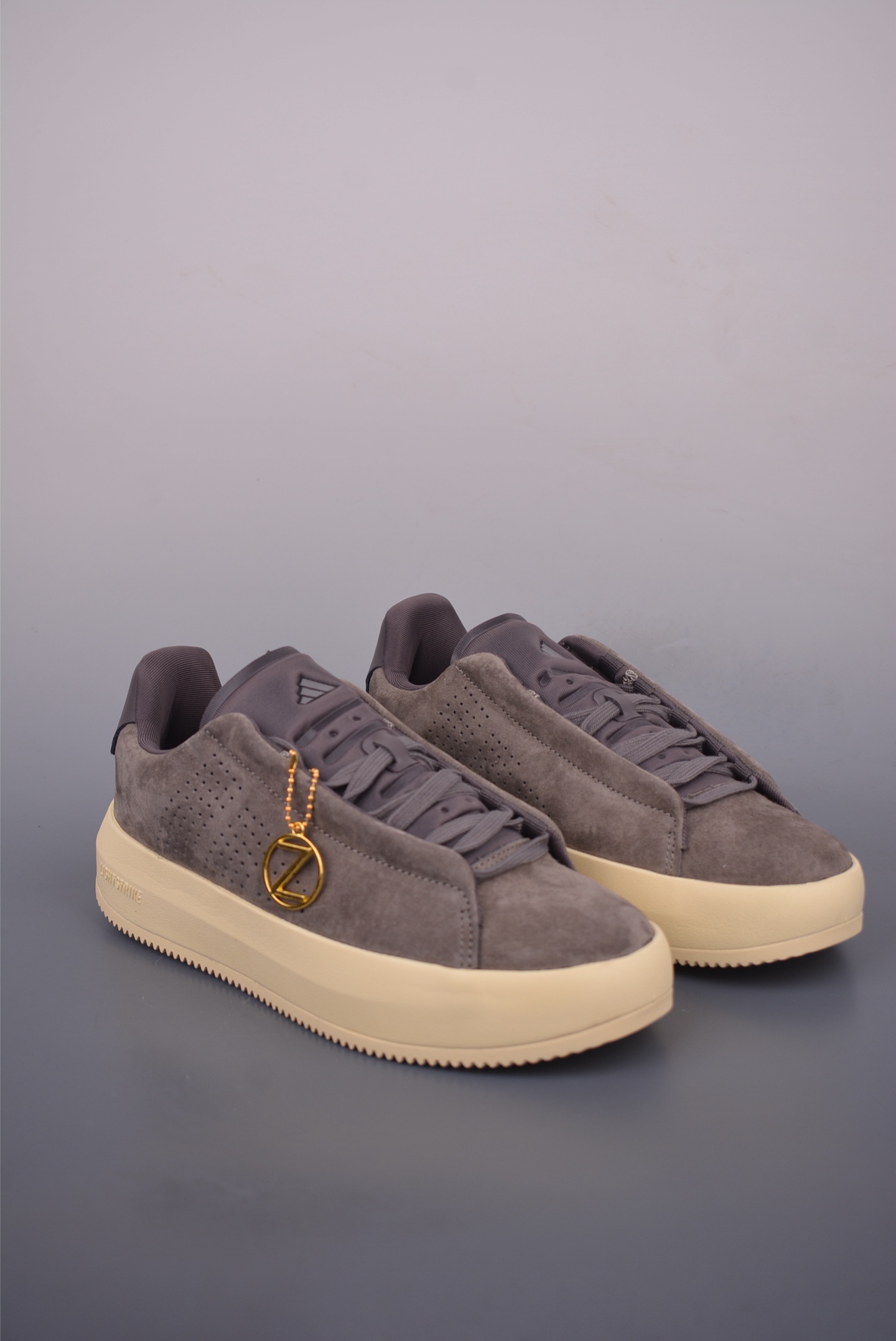 Adidas ACESMASH Suede Low-Top Sneakers - Comfortable and Stylish Trainers 1 i1752447127988 6080 0 0