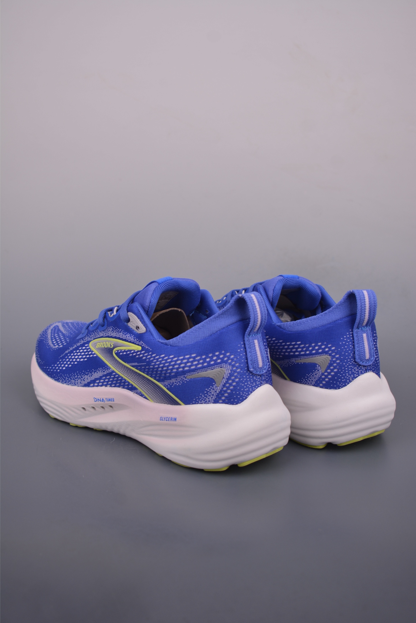 Brooks Glycerin 22: Lightweight, Breathable Running Shoes for Ultimate Comfort 2 i1752448624314 141 0 1