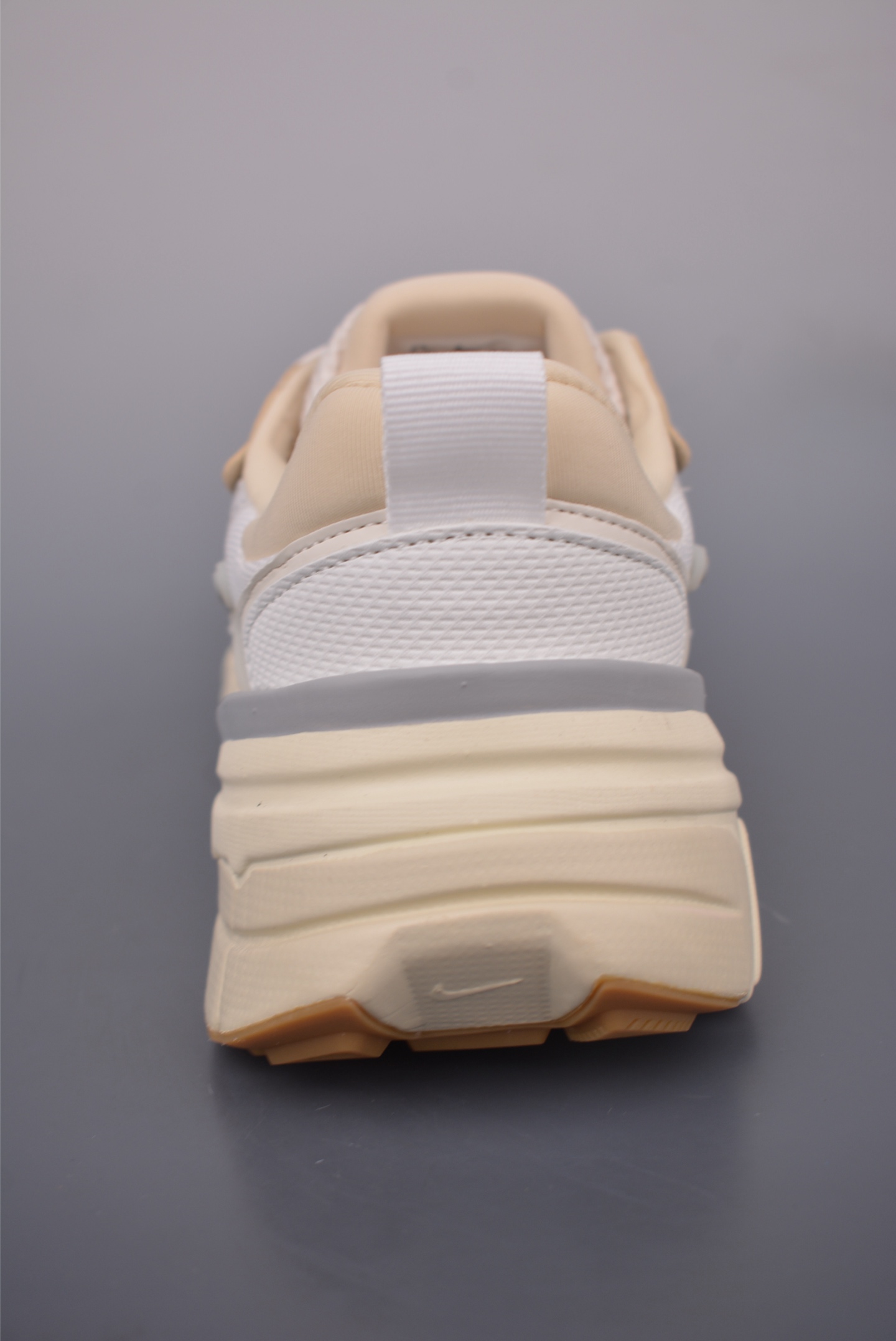 NIKE V2K Runtekk 版本 减震防滑复古低帮跑步鞋 FD0736-108