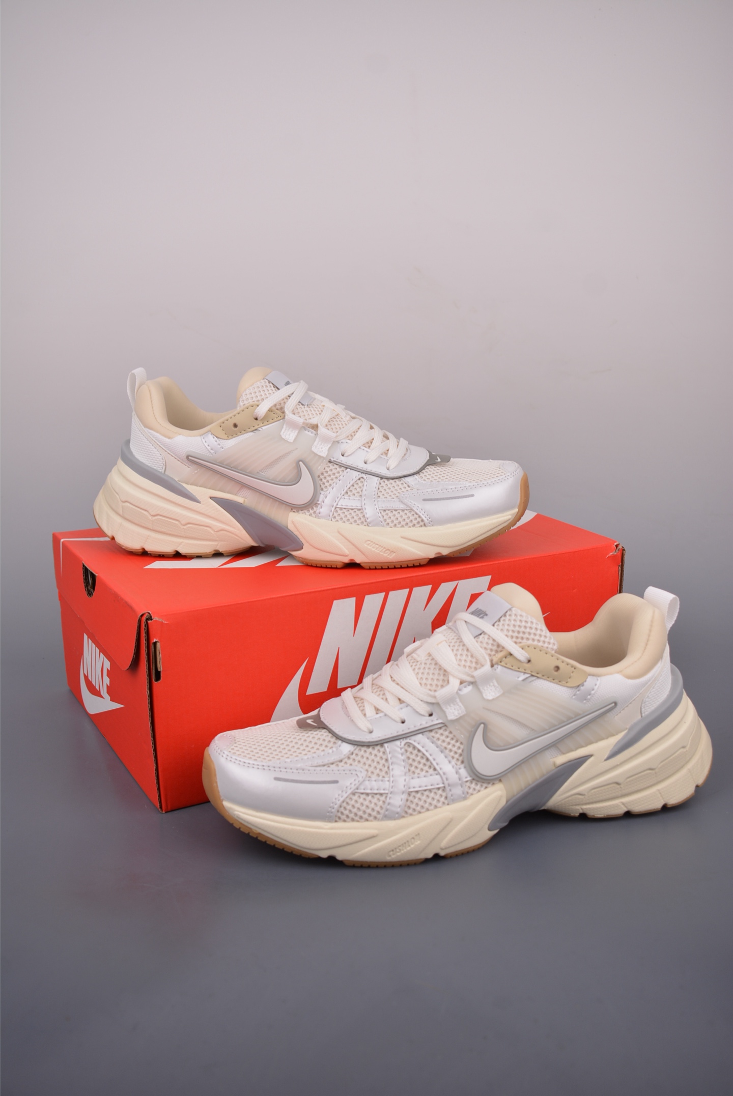 NIKE V2K Runtekk 版本 减震防滑复古低帮跑步鞋 FD0736-108