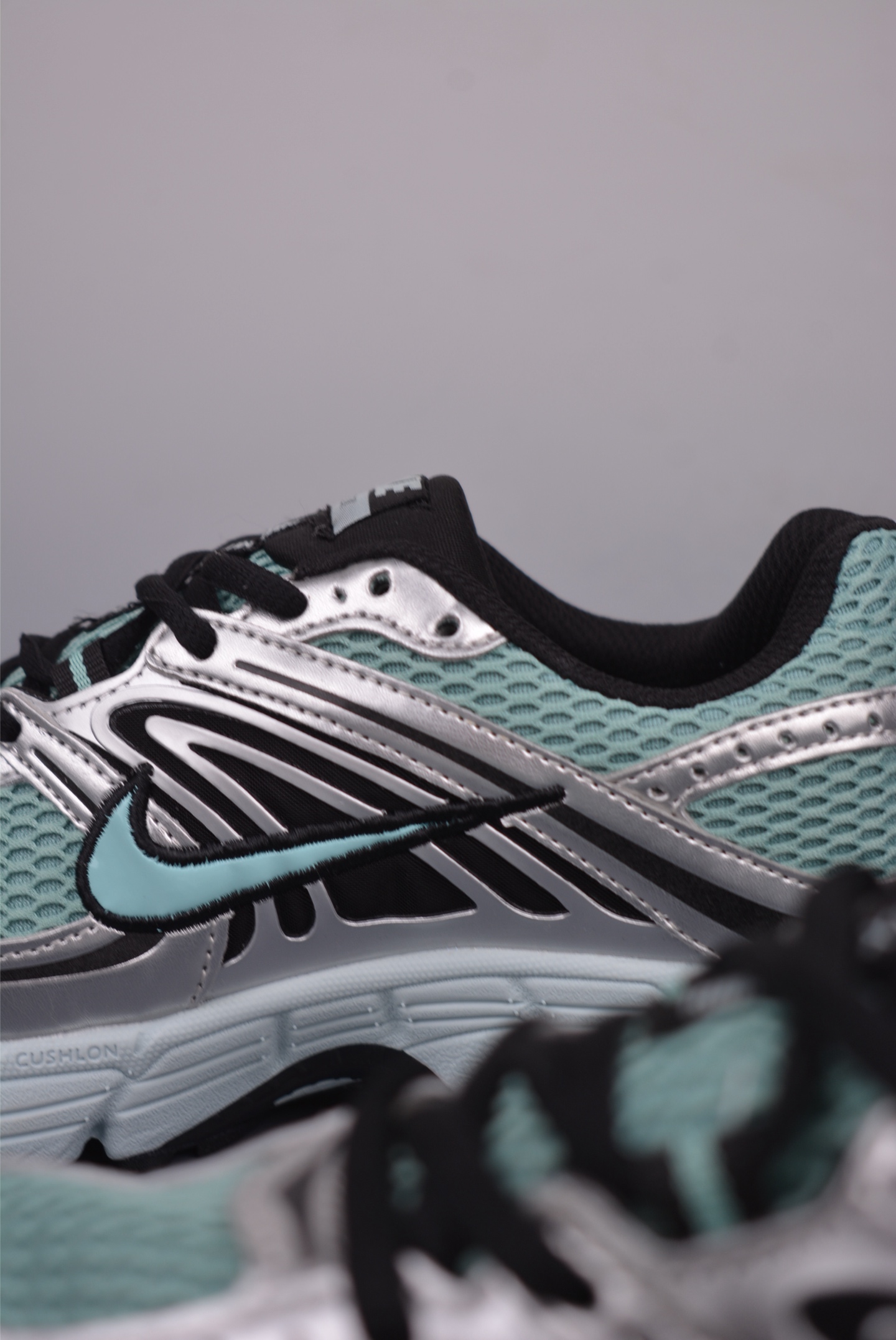 Nike Air Max Moto 2K 舒适百搭 低帮跑步鞋 HQ2056-006