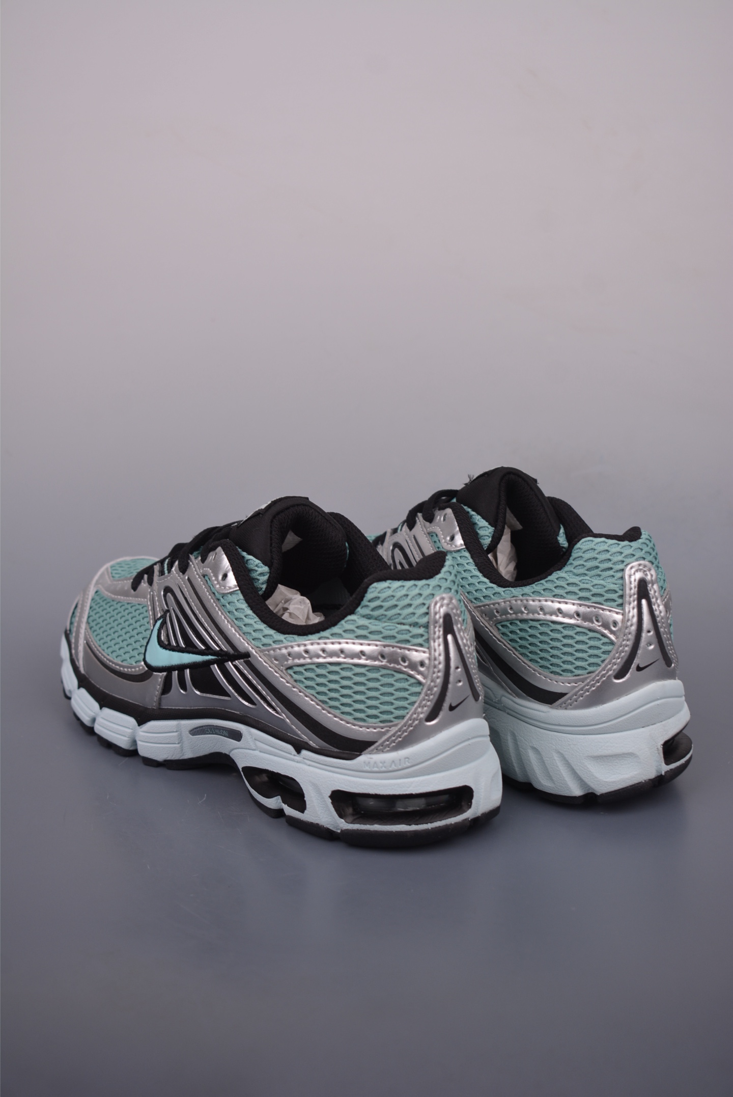 Nike Air Max Moto 2K 舒适百搭 低帮跑步鞋 HQ2056-006