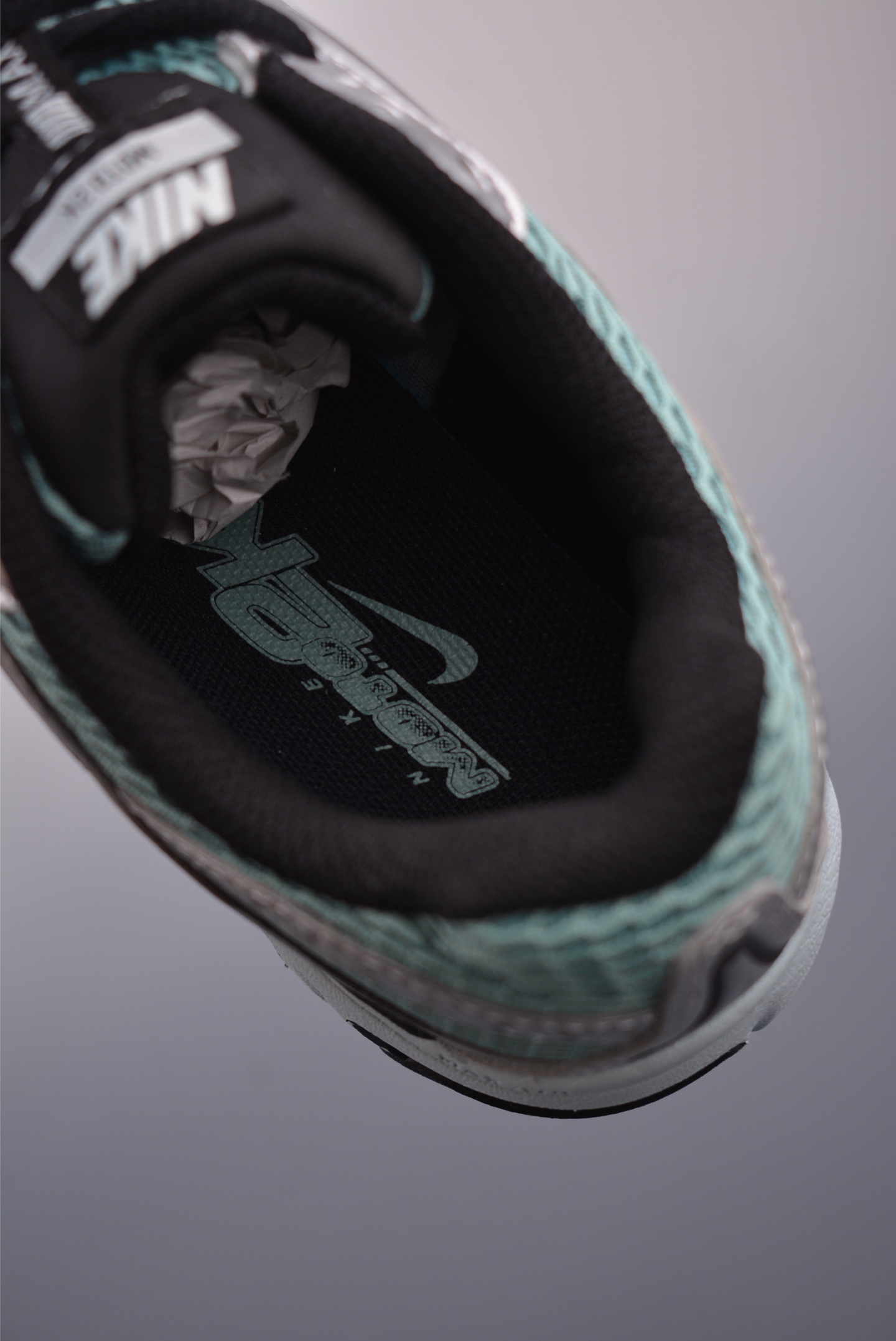 Nike Air Max Moto 2K 舒适百搭 低帮跑步鞋 HQ2056-006