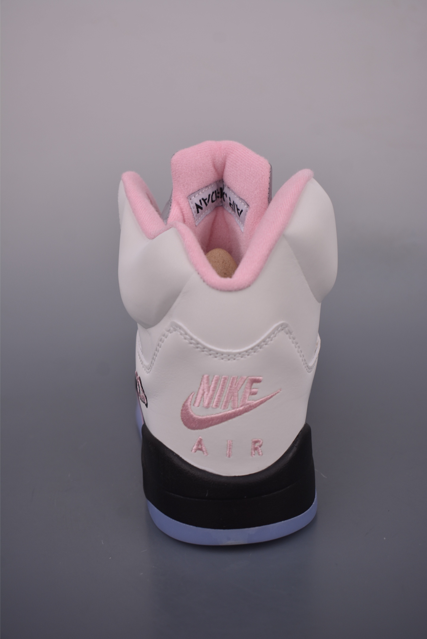 Air Jordan 5 Retro 'Medium Soft Pink' White, Black, and Pink 4 i1752529980370 237 0 3