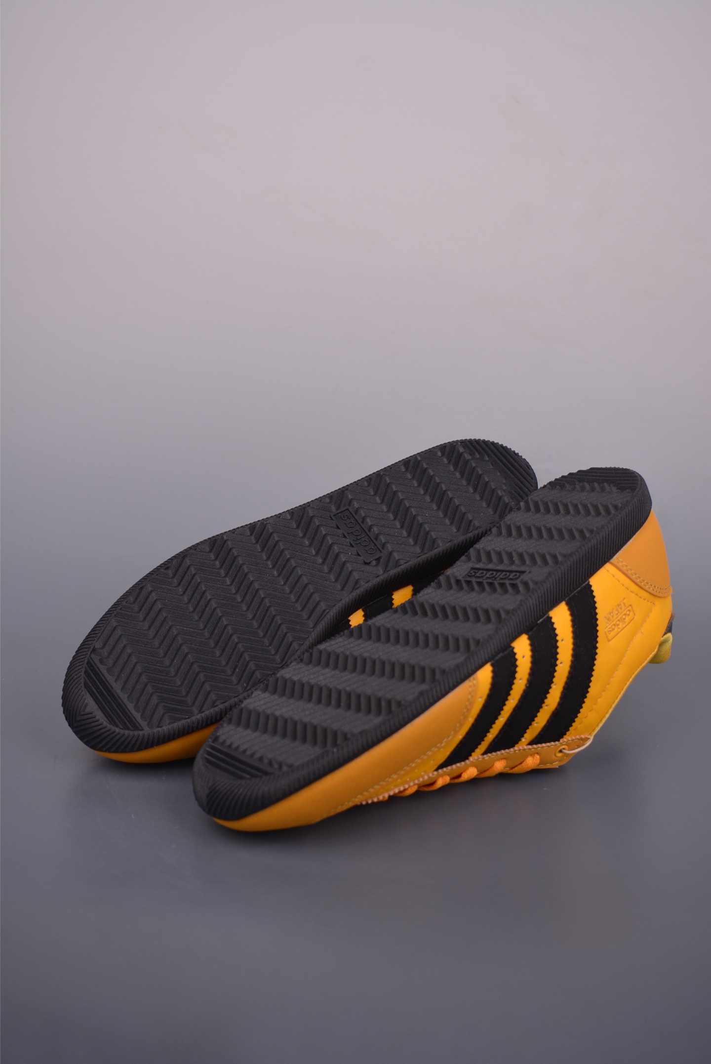 Adidas Originals Japan Men's Retro Sneakers Comfortable Leather Shoes 4 i1752530167601 3091 0 2