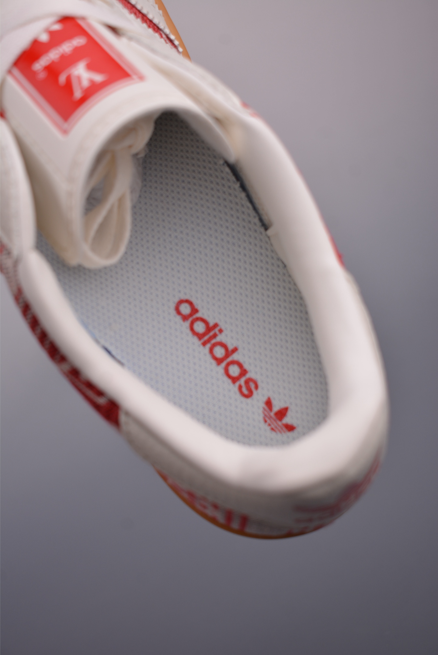 Adidas Samba OG DIY Sneakers - Classic Retro Style with Premium Comfort 9 i1752530828135 1687 0 8