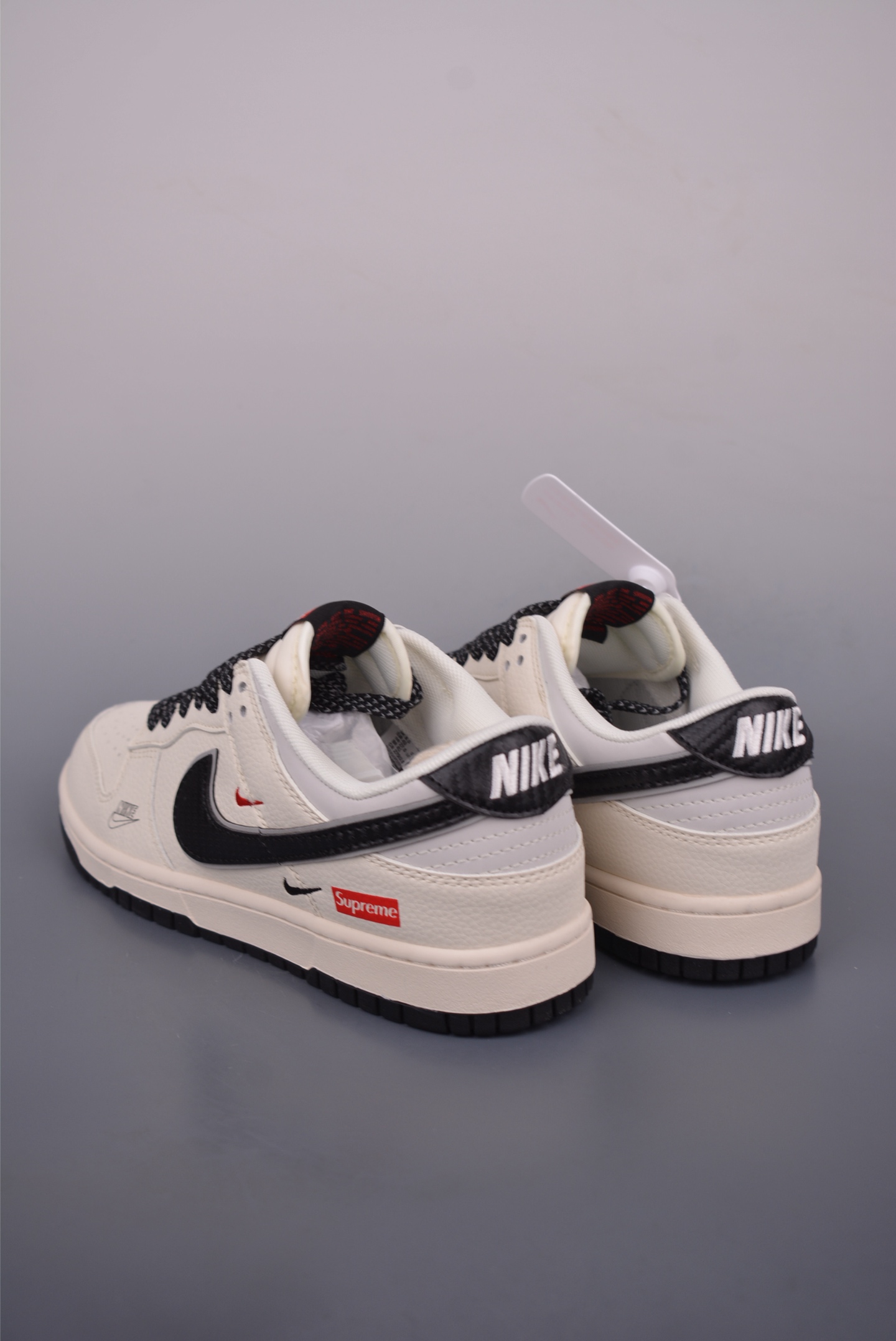Nike SB Dunk Low Supreme: Premium Leather, Exclusive Style, All Sizes 3 i1752533649850 8048 0 1