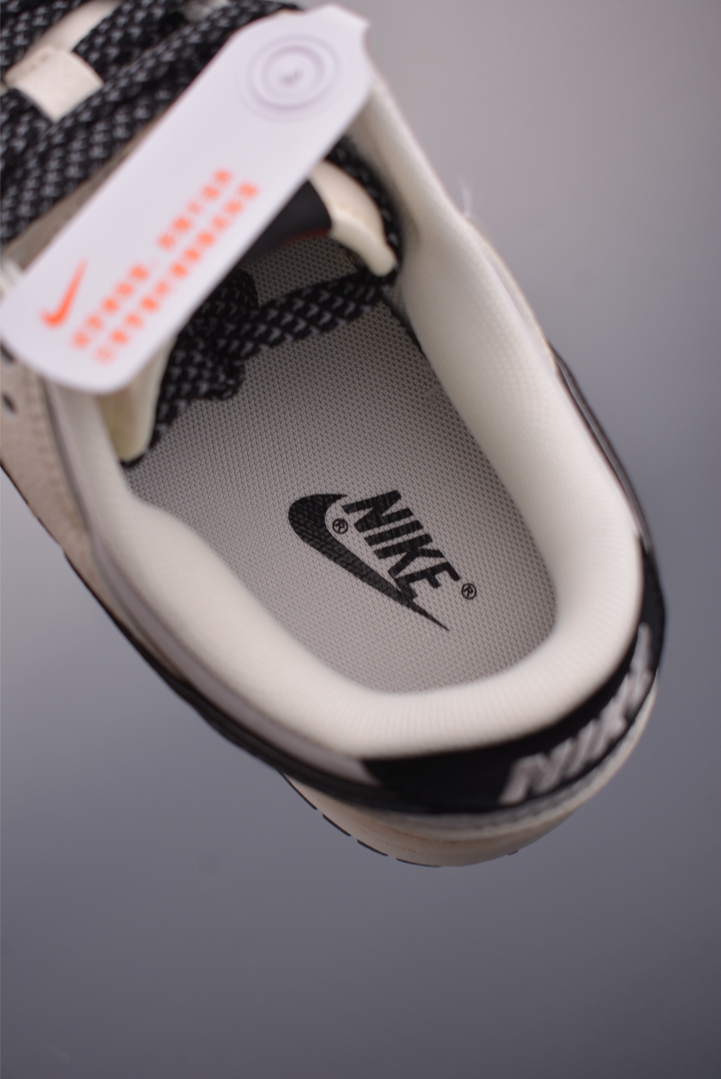 Nike SB Dunk Low Supreme: Premium Leather, Exclusive Style, All Sizes 10 i1752533657337 8343 0 8