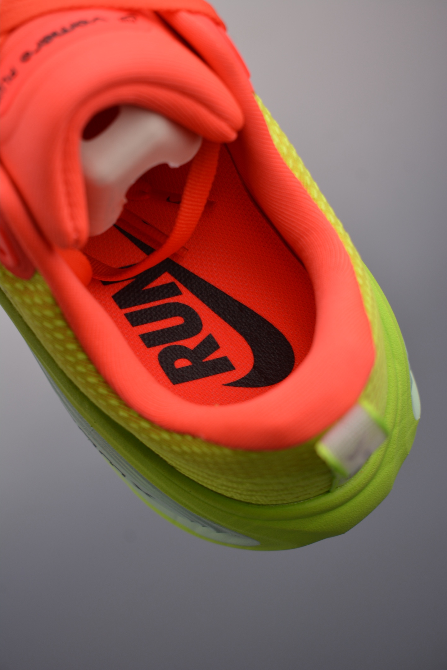 Nike REACTX PEGASUS Plus 飞马跑步鞋 HV8150-600-莆田鞋,莆田鞋货源,高仿鞋,高仿鞋货源,安福档口,莆田高仿鞋,莆田鞋批发,高仿鞋批发,莆田高仿运动鞋,高仿运动鞋,莆田运动鞋 Nike REACTX PEGASUS Plus 飞马跑步鞋 HV8150-600