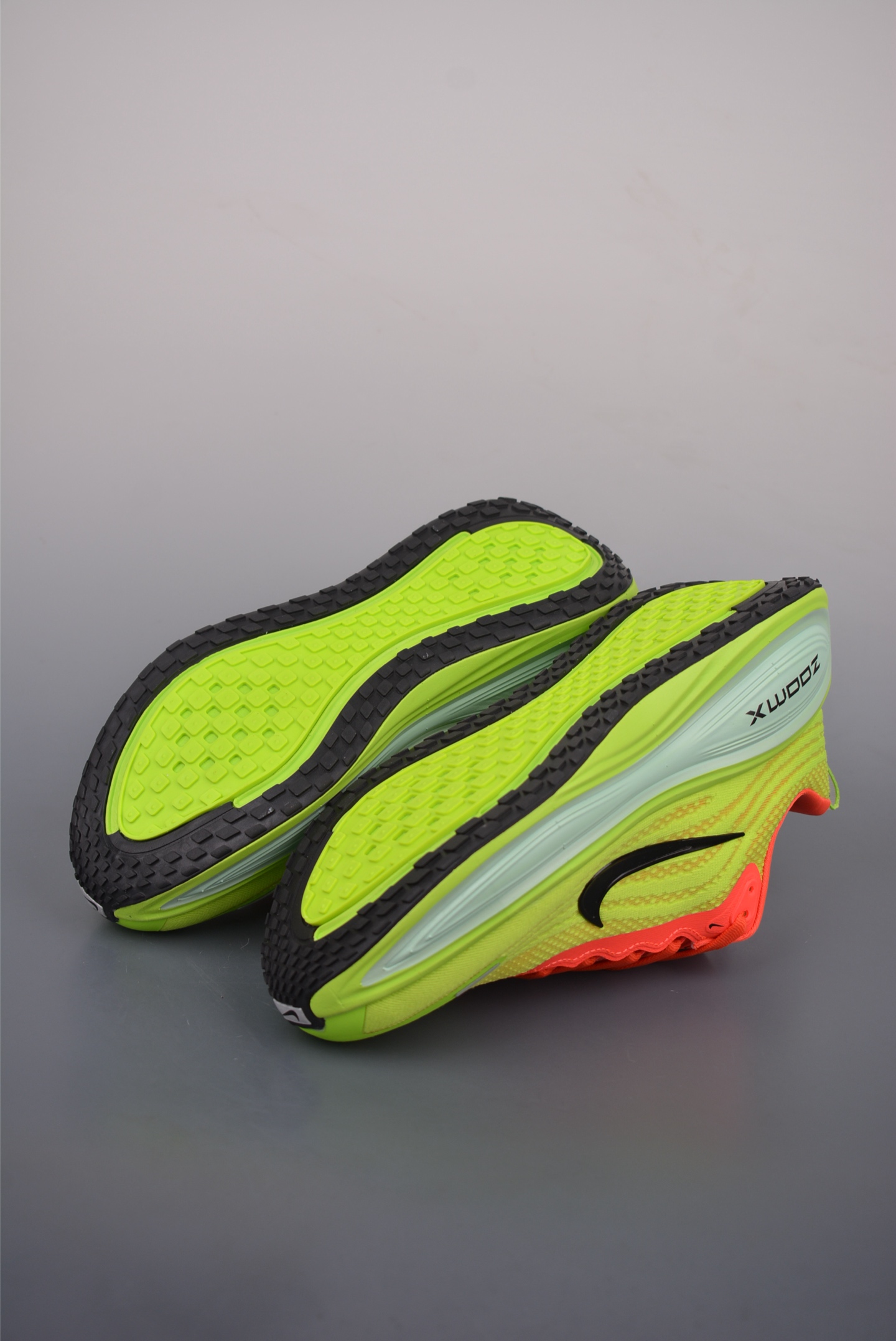 Nike REACTX PEGASUS Plus 飞马跑步鞋 HV8150-600-莆田鞋,莆田鞋货源,高仿鞋,高仿鞋货源,安福档口,莆田高仿鞋,莆田鞋批发,高仿鞋批发,莆田高仿运动鞋,高仿运动鞋,莆田运动鞋 Nike REACTX PEGASUS Plus 飞马跑步鞋 HV8150-600