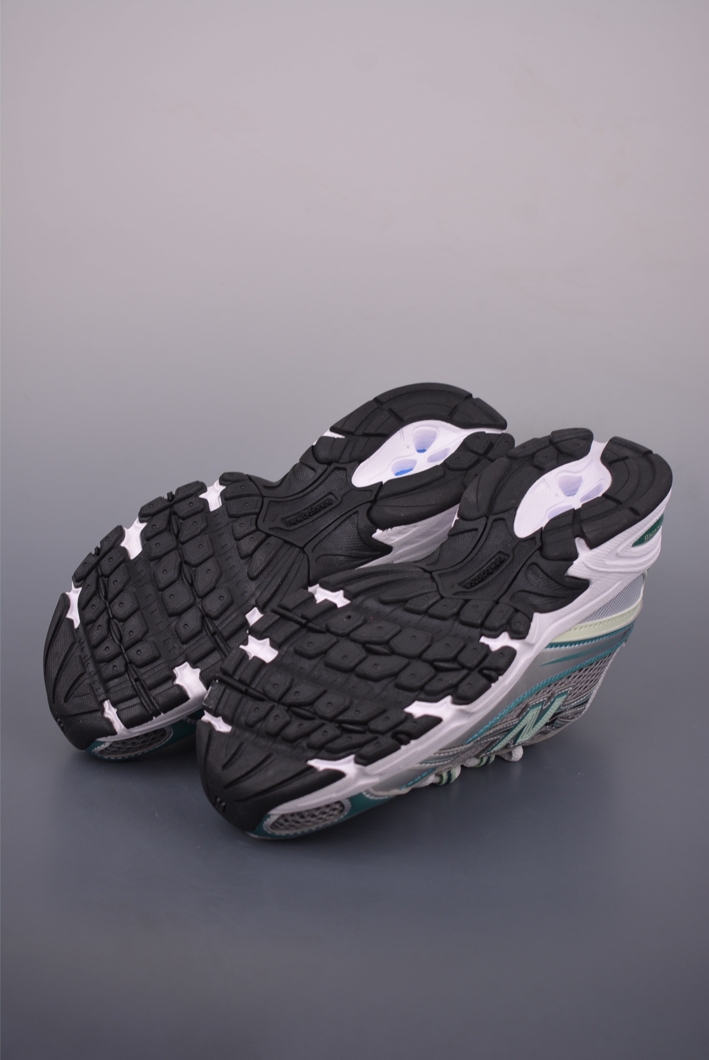 New Balance 740纯原系列 复古老爹风休闲运动慢跑鞋 U740NC2-莆田鞋,莆田鞋货源,高仿鞋,高仿鞋货源,安福档口,莆田高仿鞋,莆田鞋批发,高仿鞋批发,莆田高仿运动鞋,高仿运动鞋,莆田运动鞋 New Balance 740纯原系列 复古老爹风休闲运动慢跑鞋 U740NC2