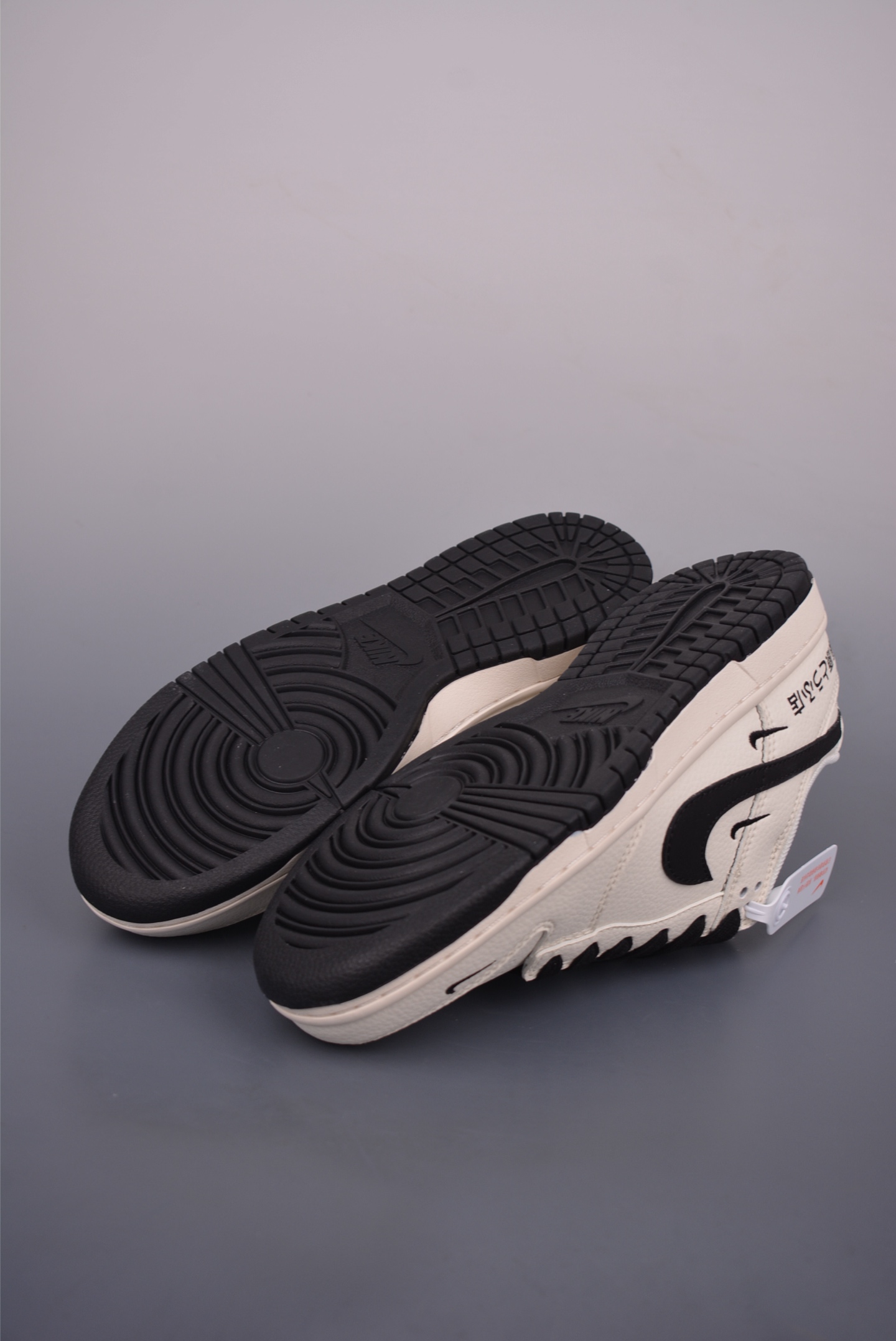 Nike SB Dunk Low 藤原豆腐店联名 XD1588-225