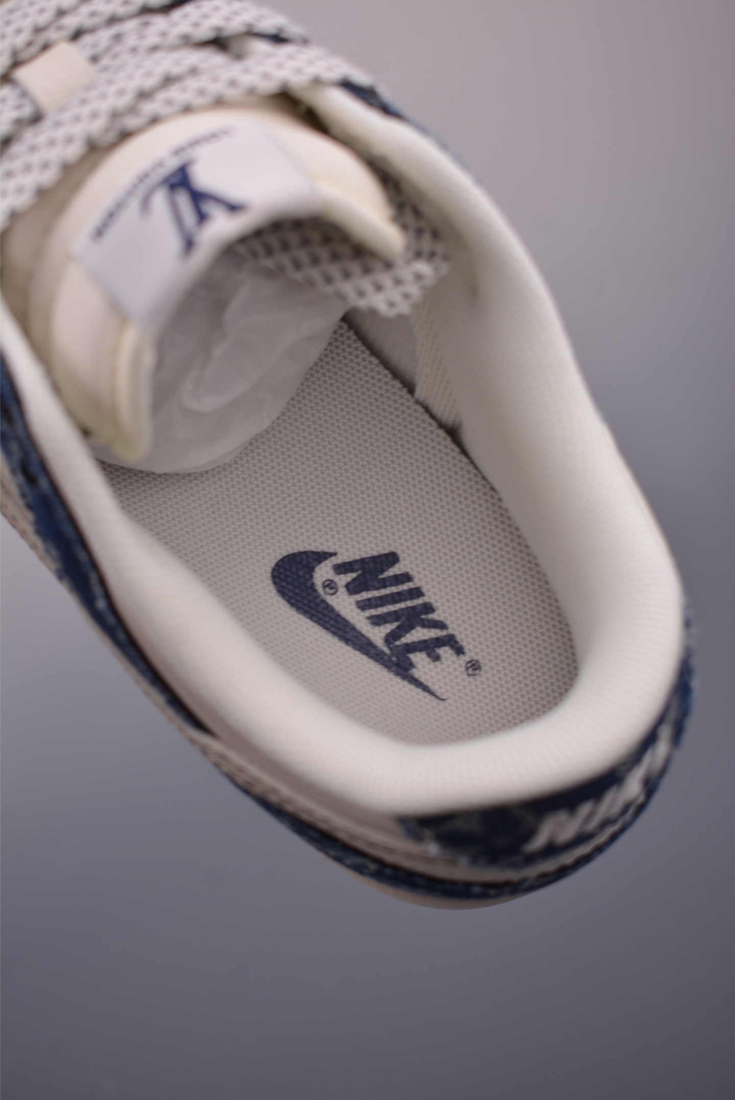 Nike SB Dunk Low Louis Vuitton Sneaker, Original Leather, Perfect Details 9 i1752611864763 2642 0 8